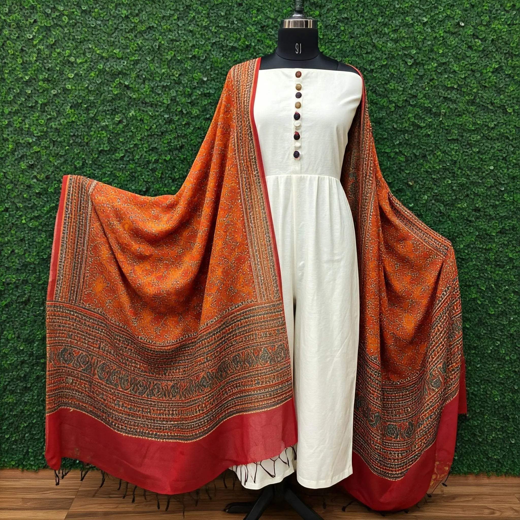 How to Style Ethnic Wear for Modern Occasions: 2025 Trends Edition - M'Foks