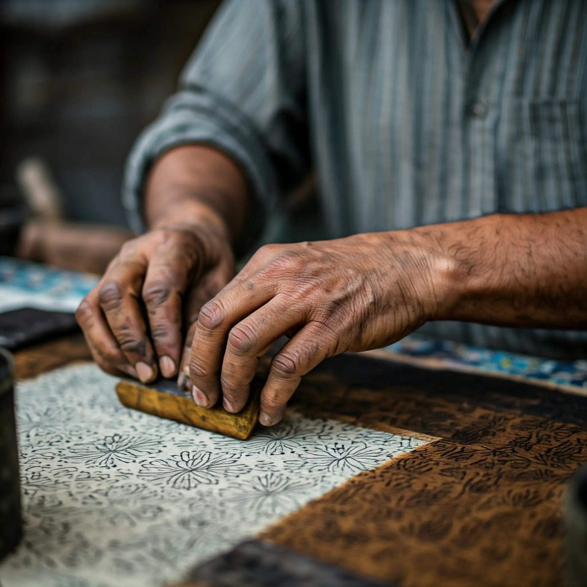 Sustainable Ethnic Fashion Trends for 2025: Supporting Artisans with Style - M'Foks