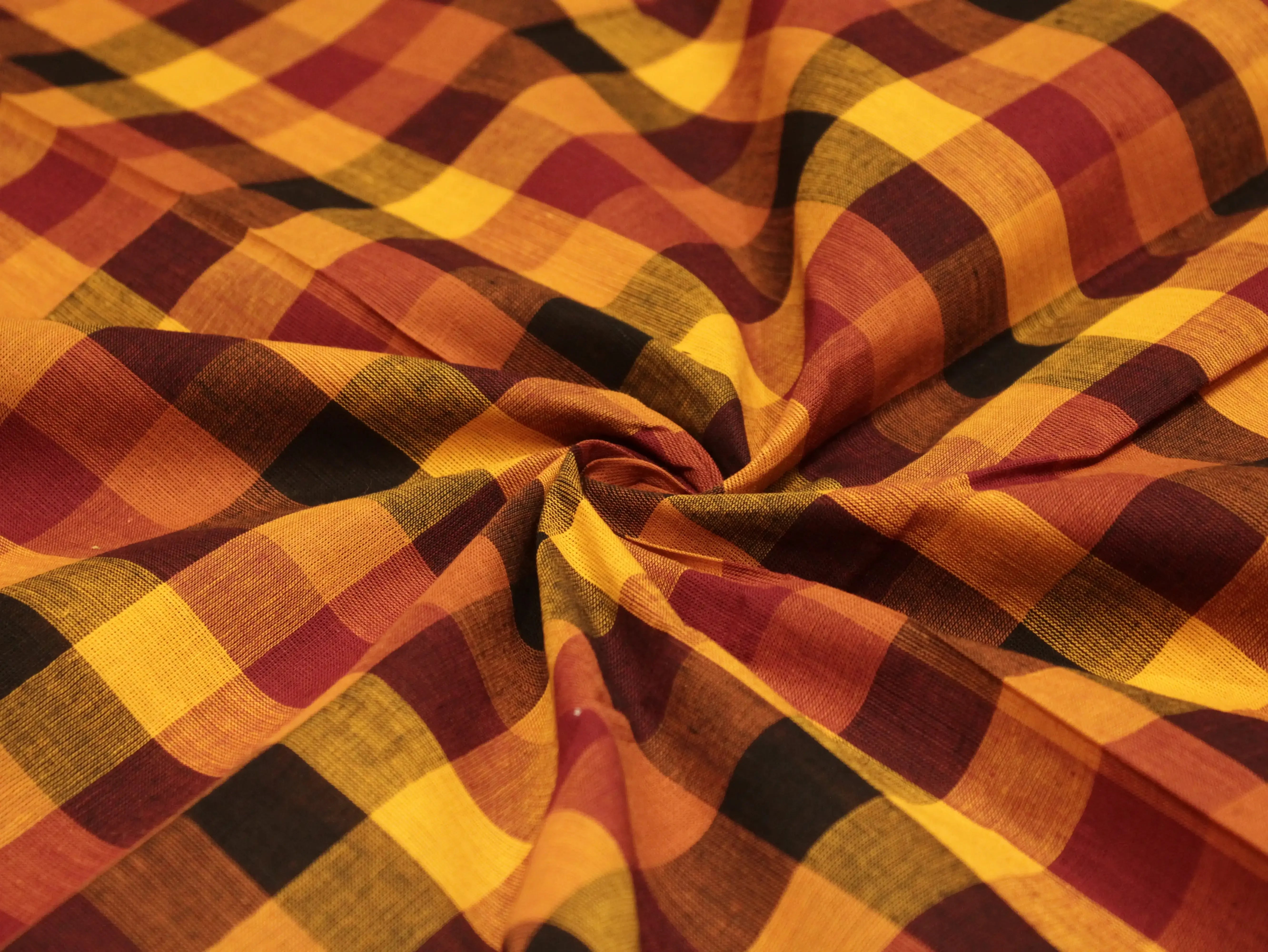 Mini Multi Checked Handloom Pure Cotton Woven Fabric - M'Foks