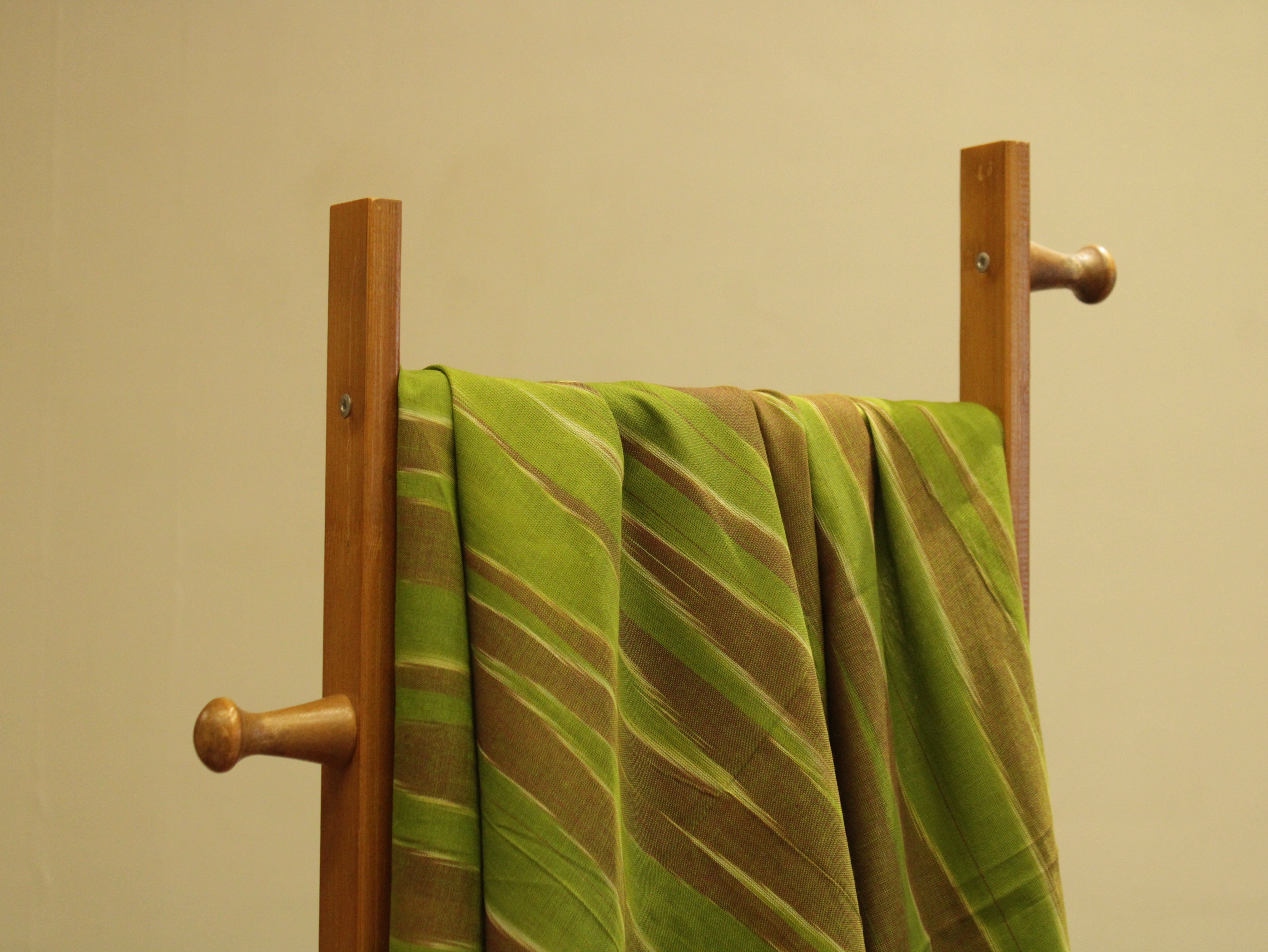 Mfoks : Handloom Pure Cotton Woven Fabric - Leaf Green