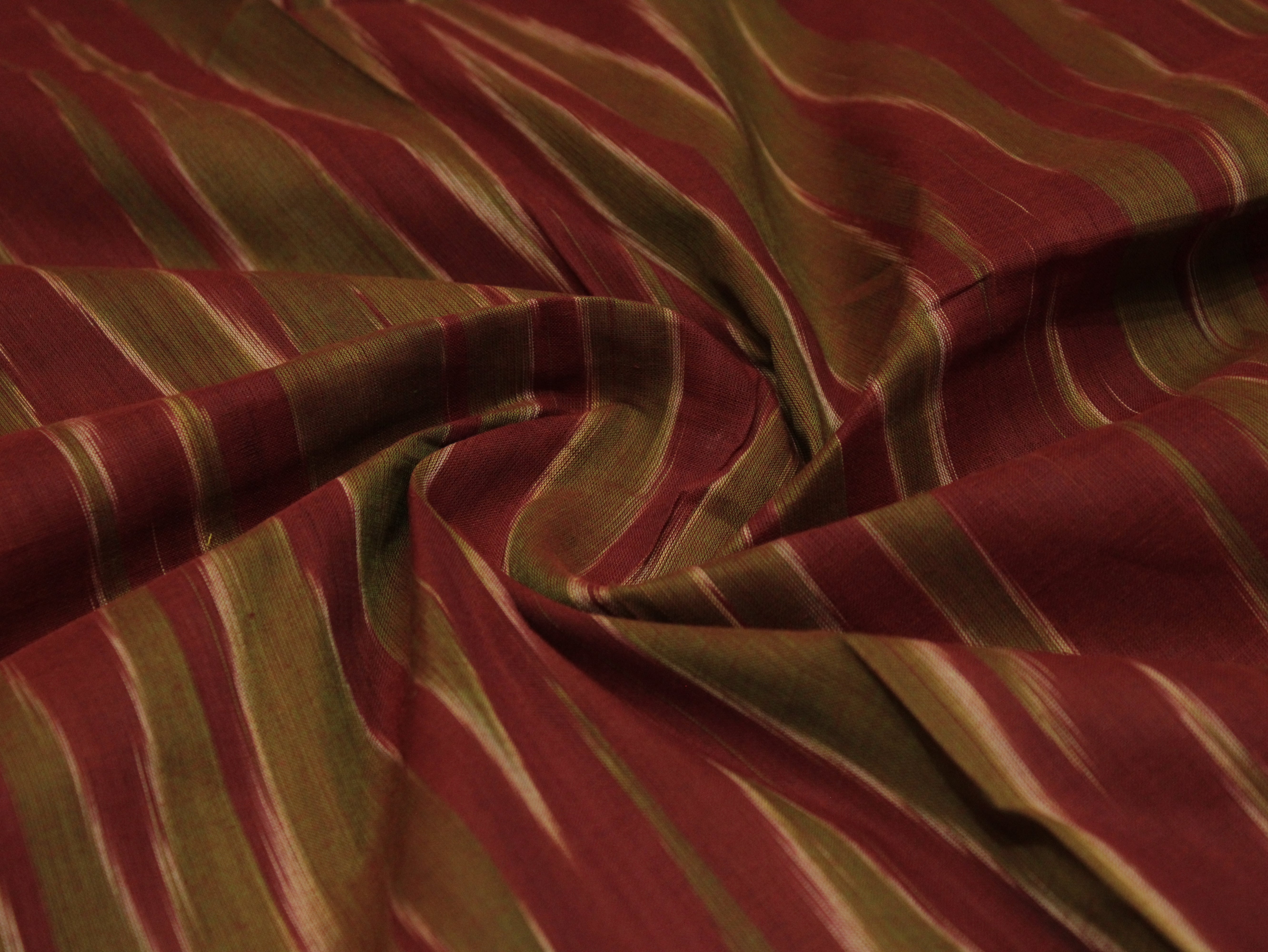 Mfoks : Handloom Pure Cotton Woven Fabric - Maroon