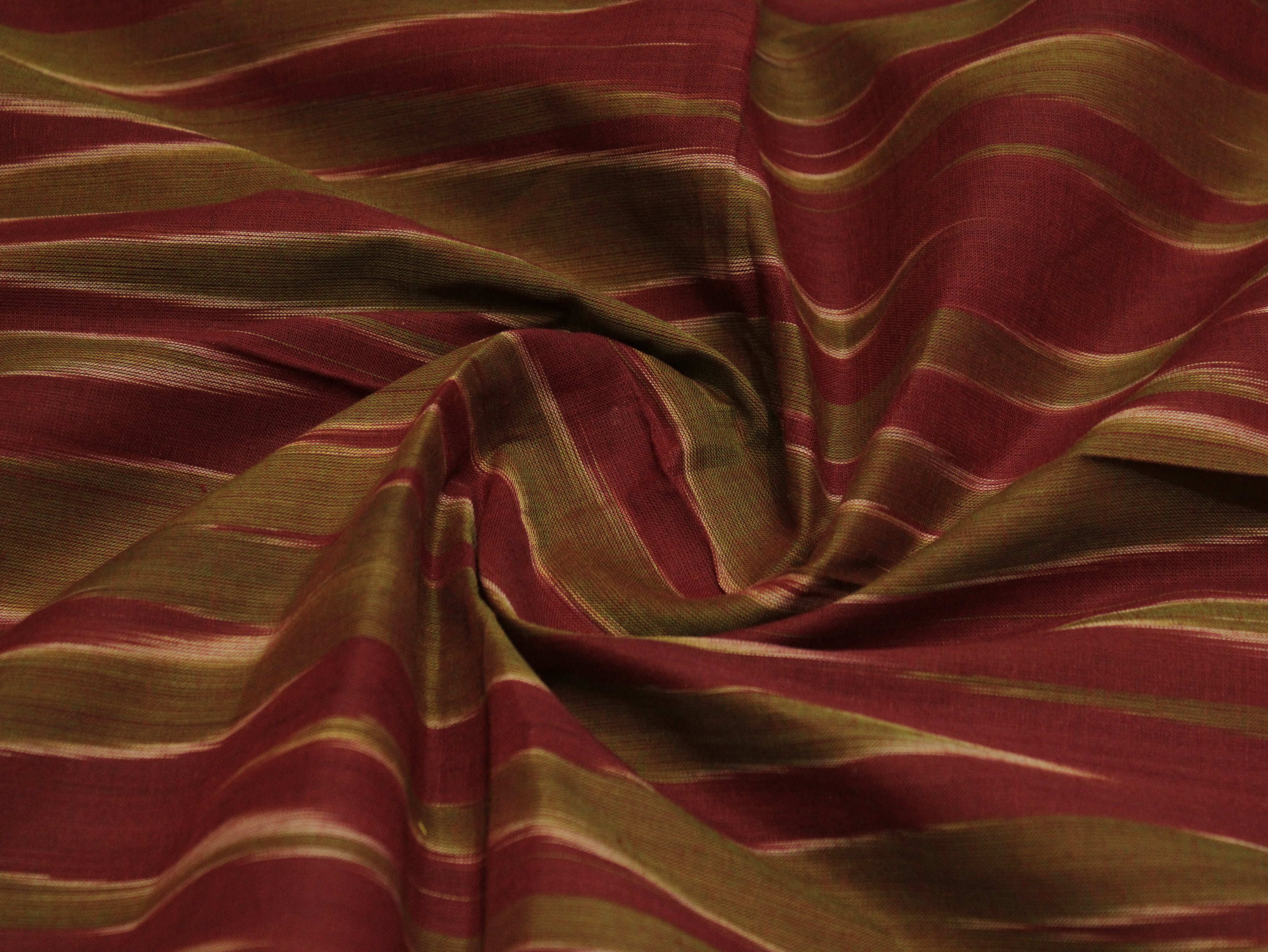 Mfoks : Handloom Pure Cotton Woven Fabric - Maroon