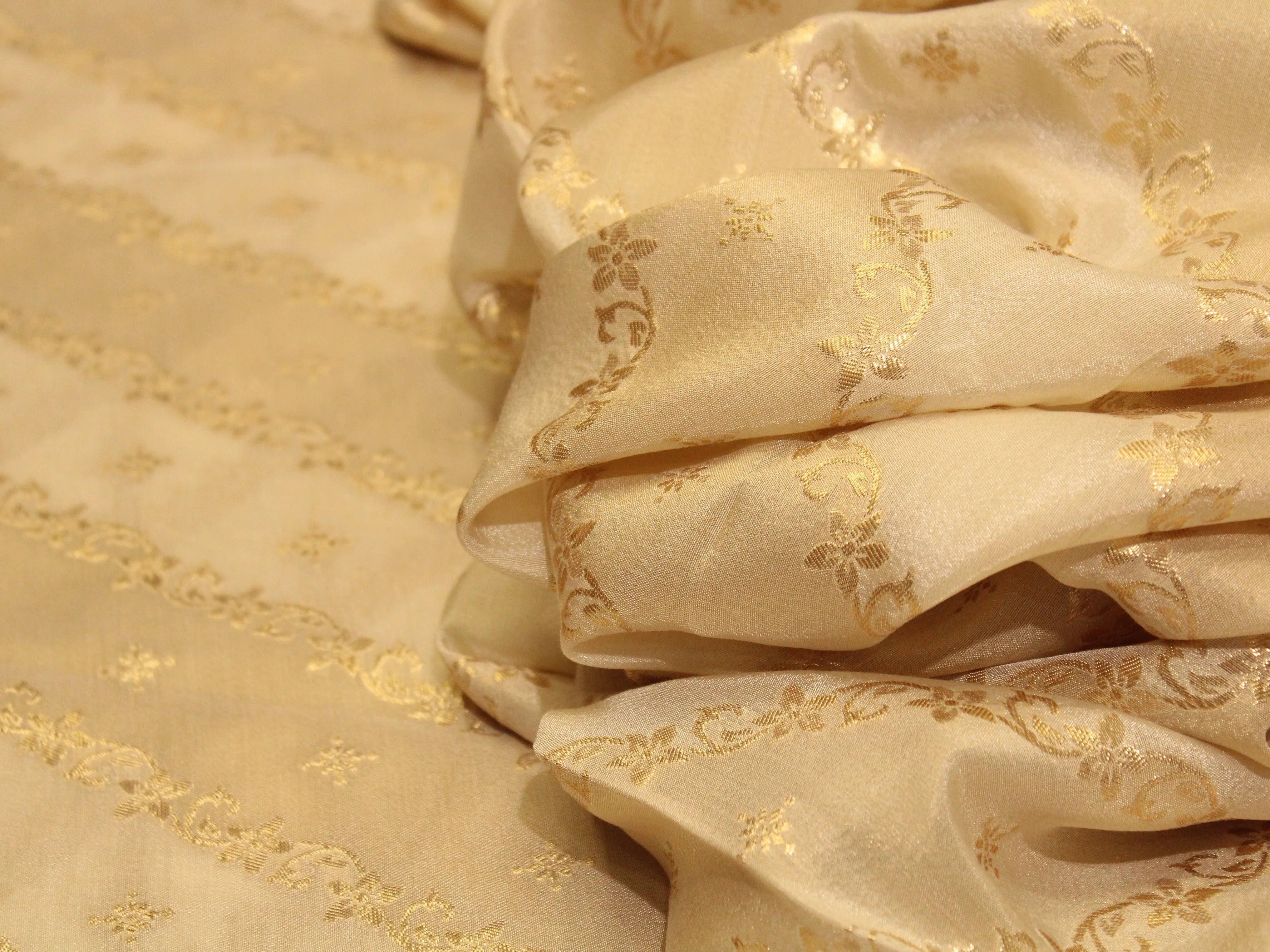 Ivory Elegance: Premium Banarasi Woven Dola Silk Fabric - Dyeable - M'Foks