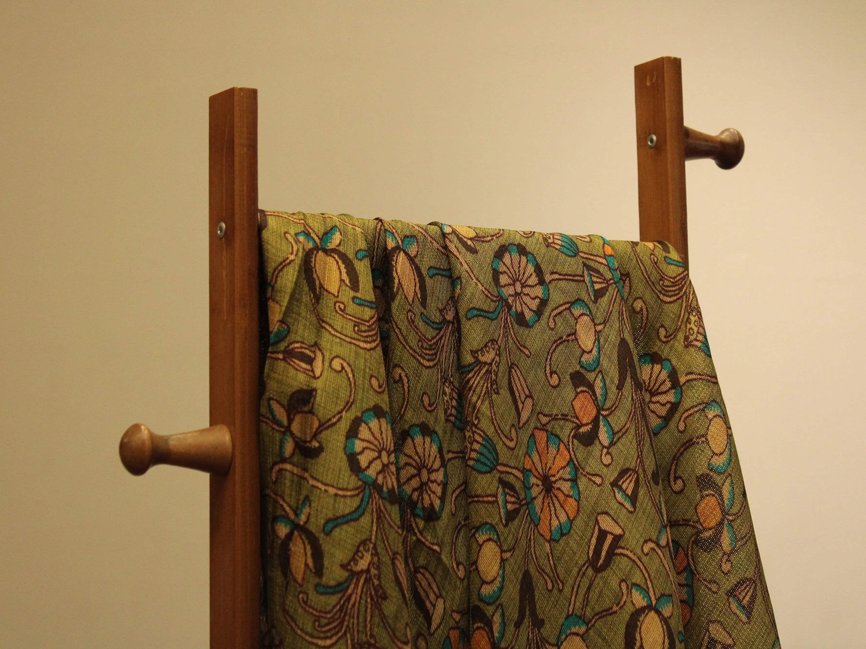 Micro Mesh Jute-Texture Digital Kalamkari Printed Fabric
