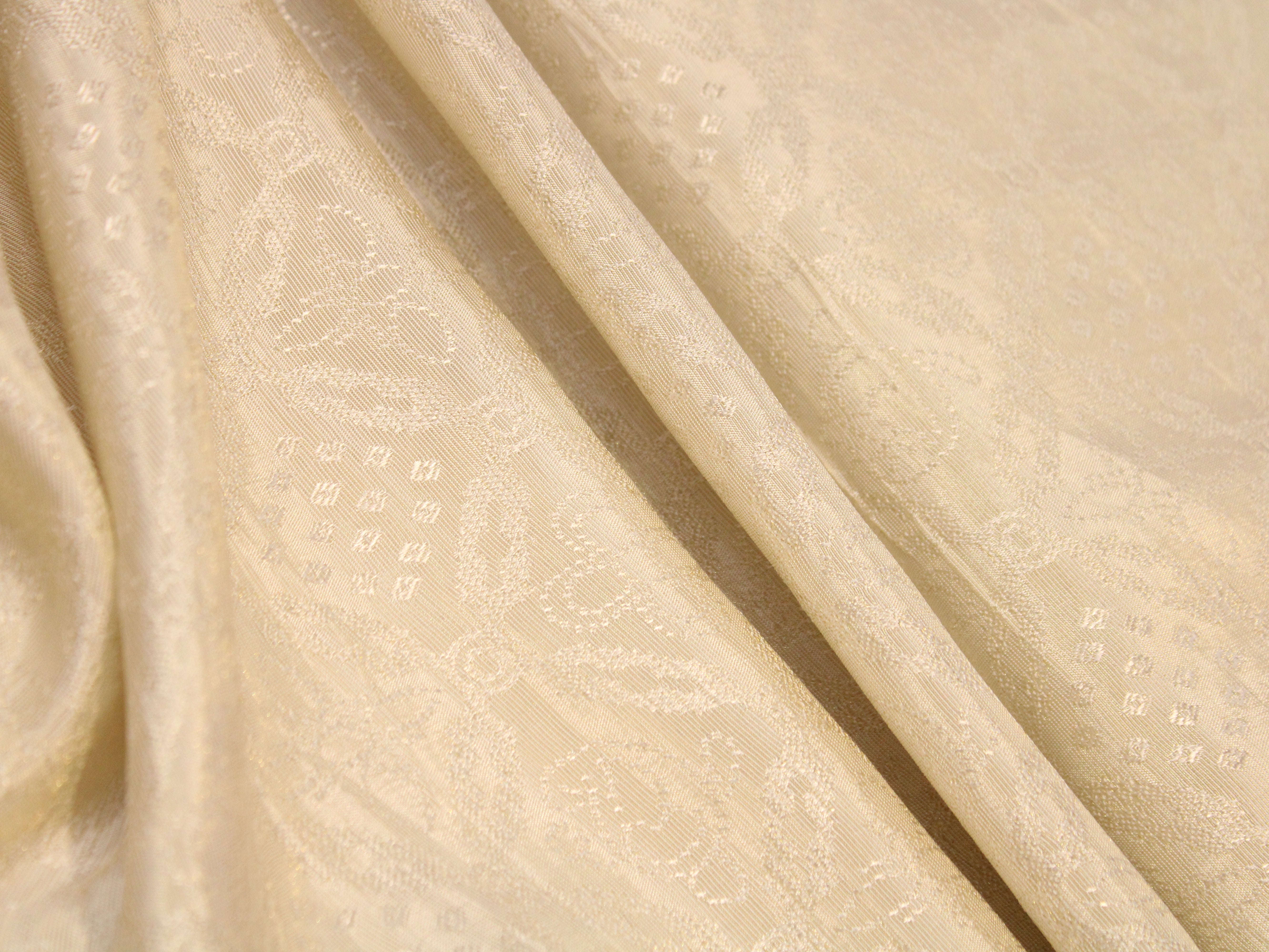 Premium Jacquard Tissue Fabric