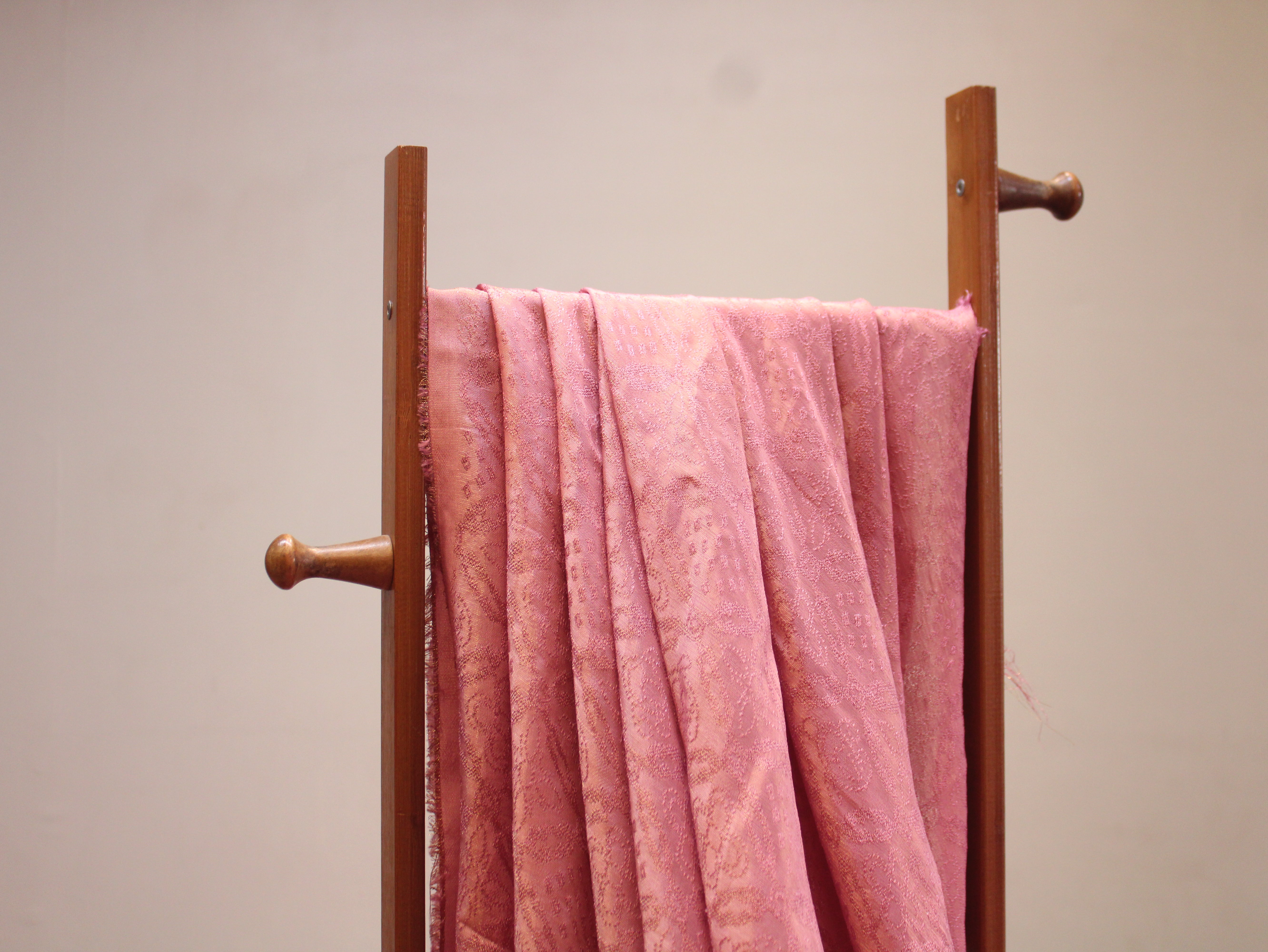 Tissue Self-Woven Jacquard Fabric - Onion Pink