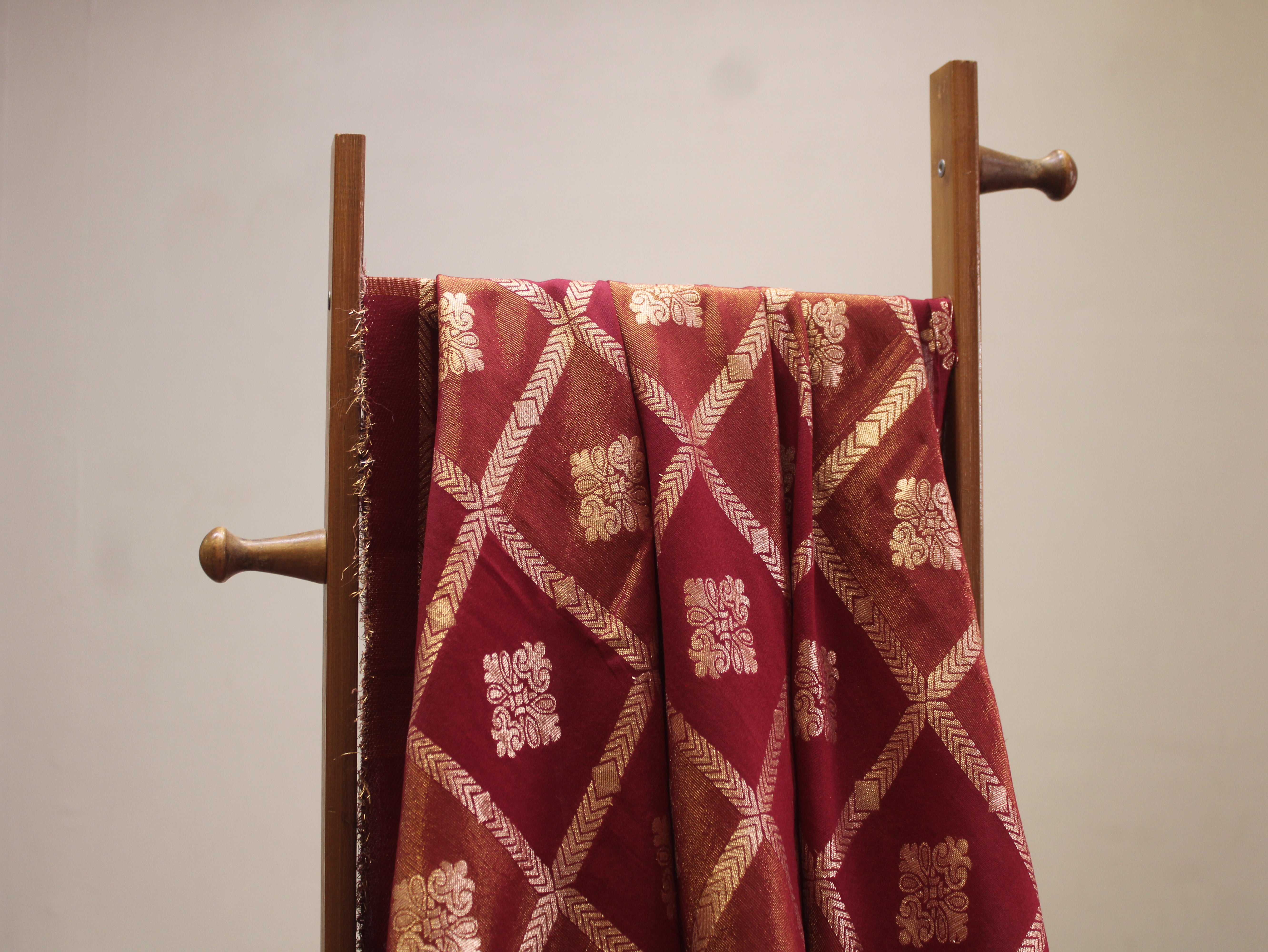 Dola Silk Checked Jacquard Banarasi Fabric | 44 Inch | Maroon