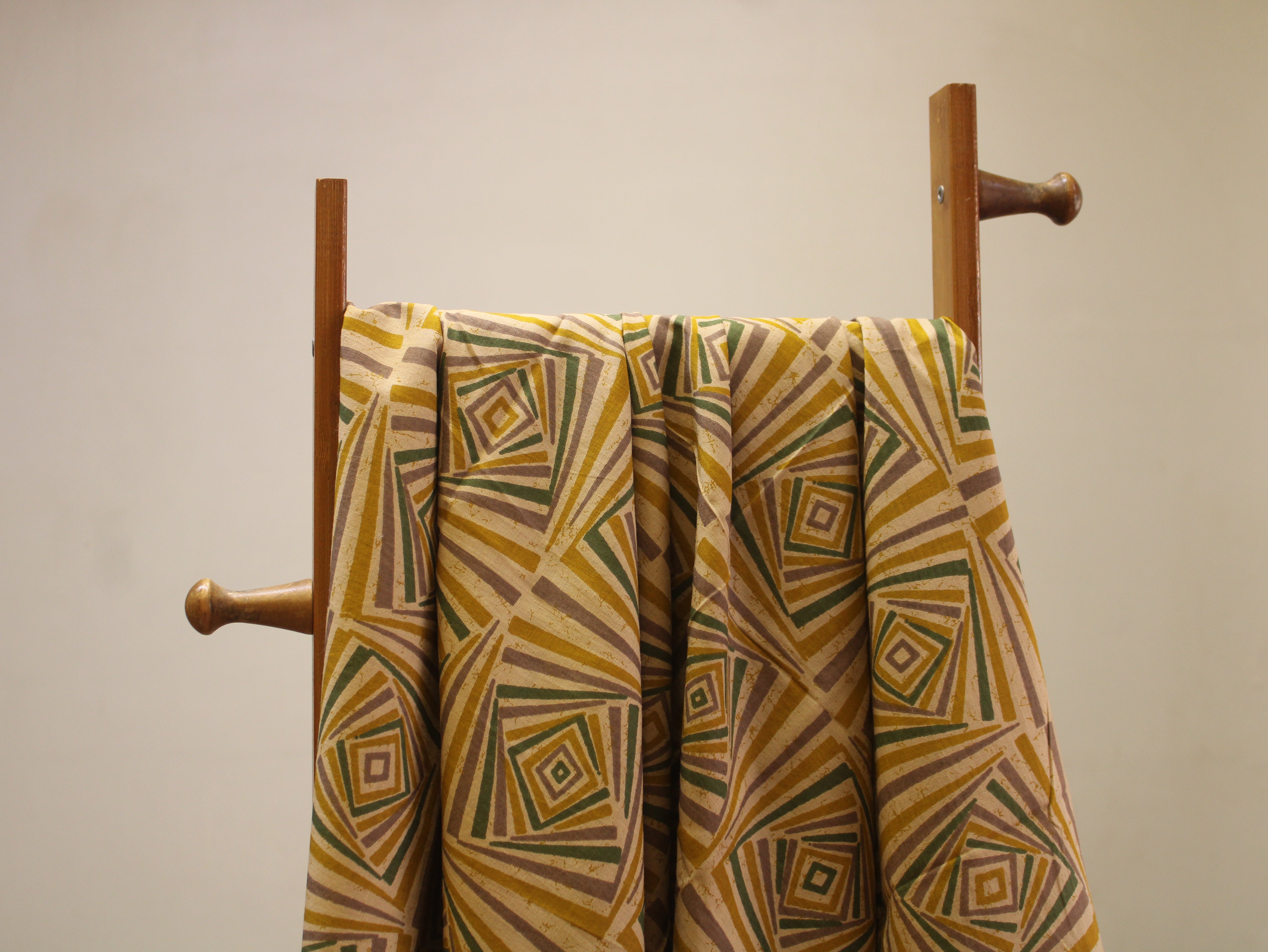 Pure Cotton Cambric Printed Fabric | 44 Inch | 60×60 Count | Green