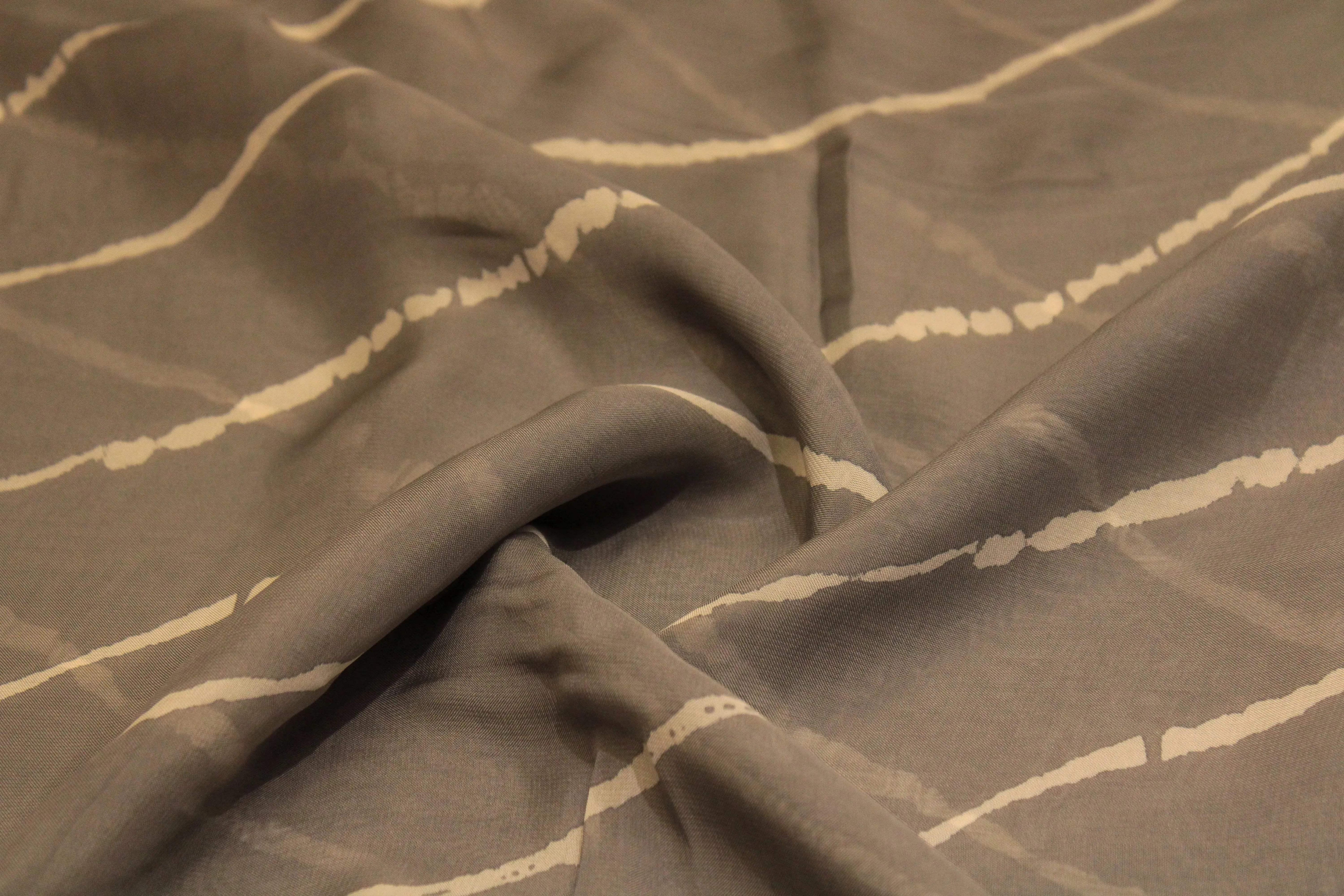 Knots: Pure Organza Lehariya Fabric - Gray - M'Foks