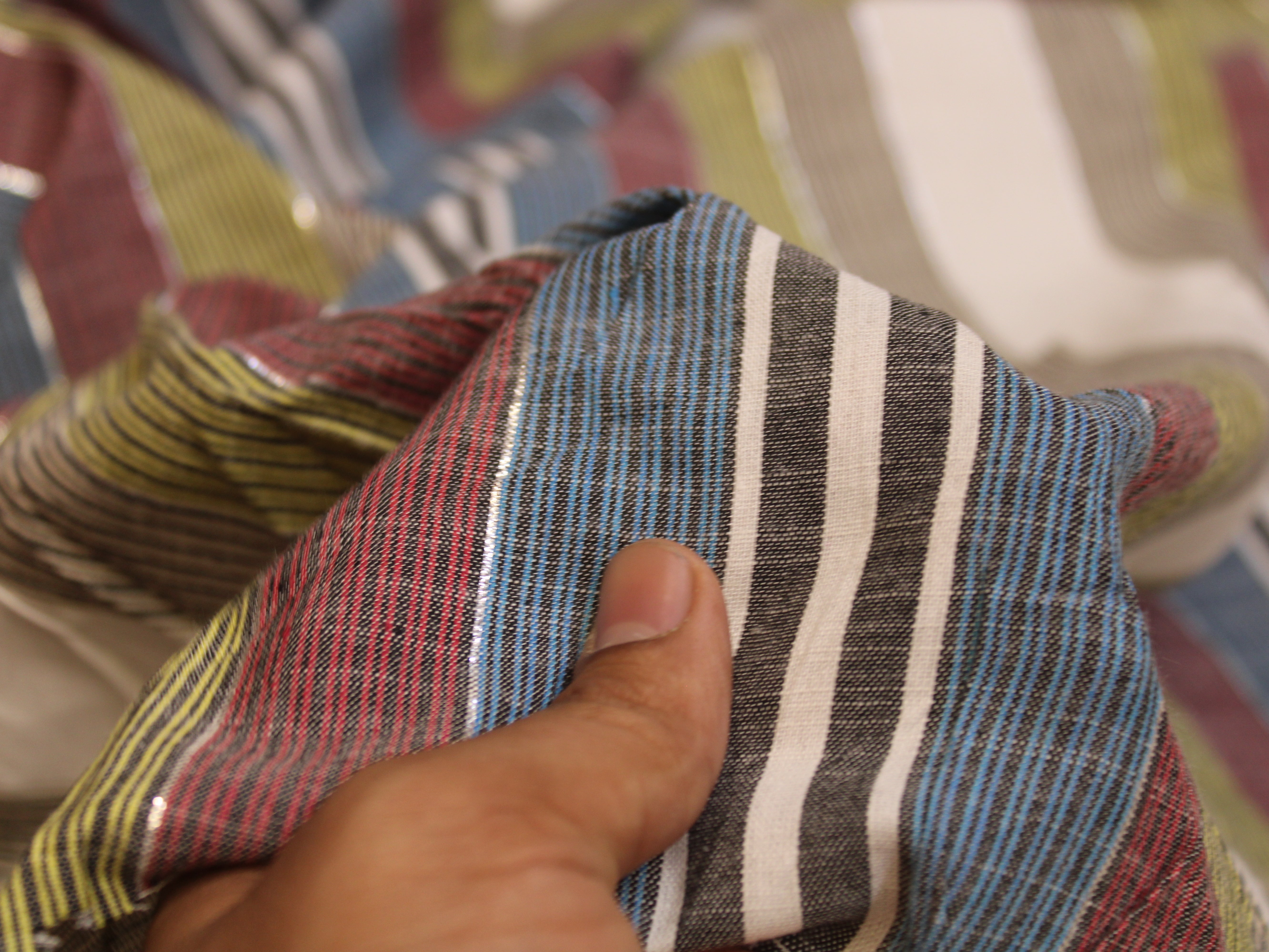 Multicolour Handloom Woven Fabric with Lurex - 40 Inches