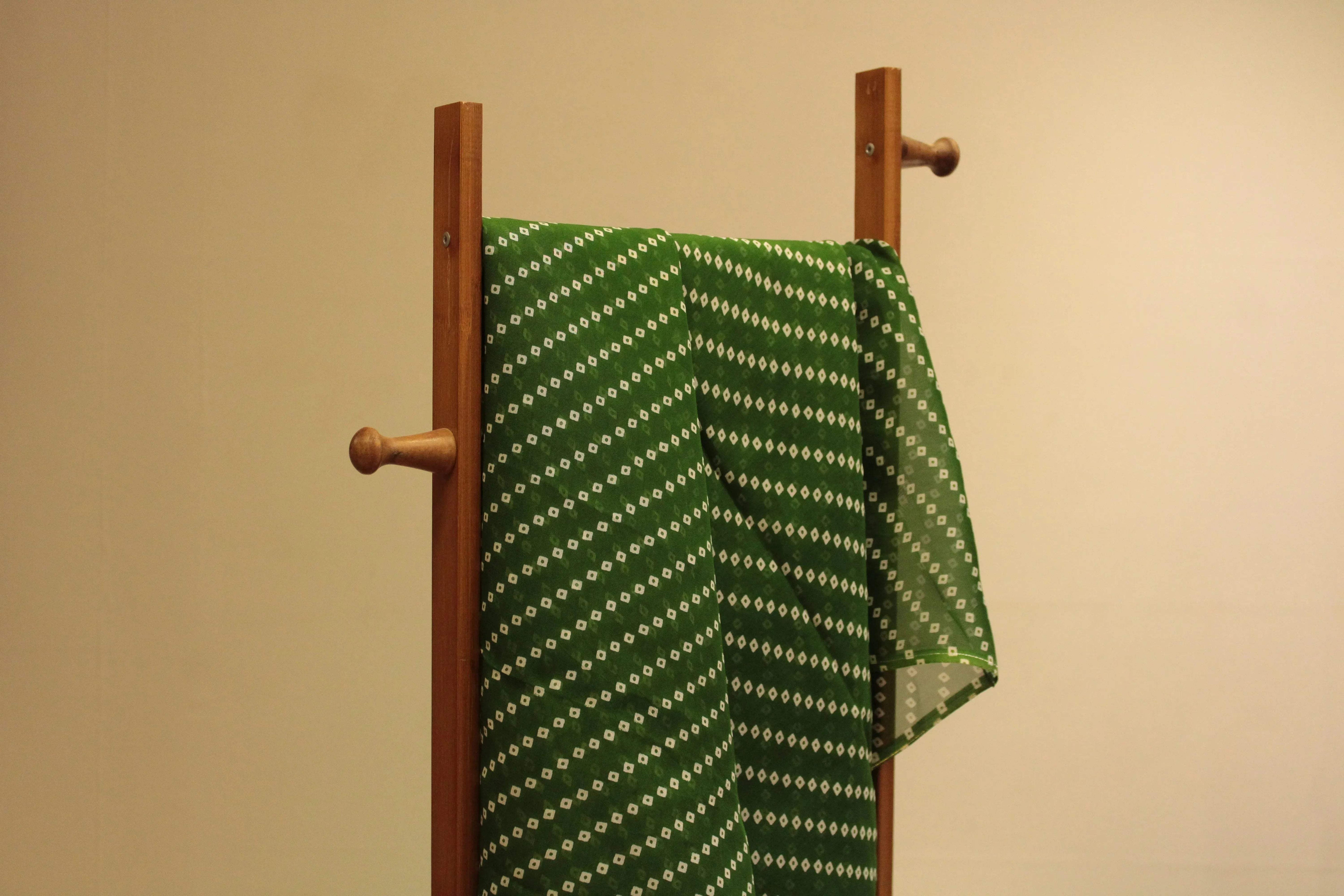 Knots: Pure Organza Bandhej Fabric - Green - M'Foks