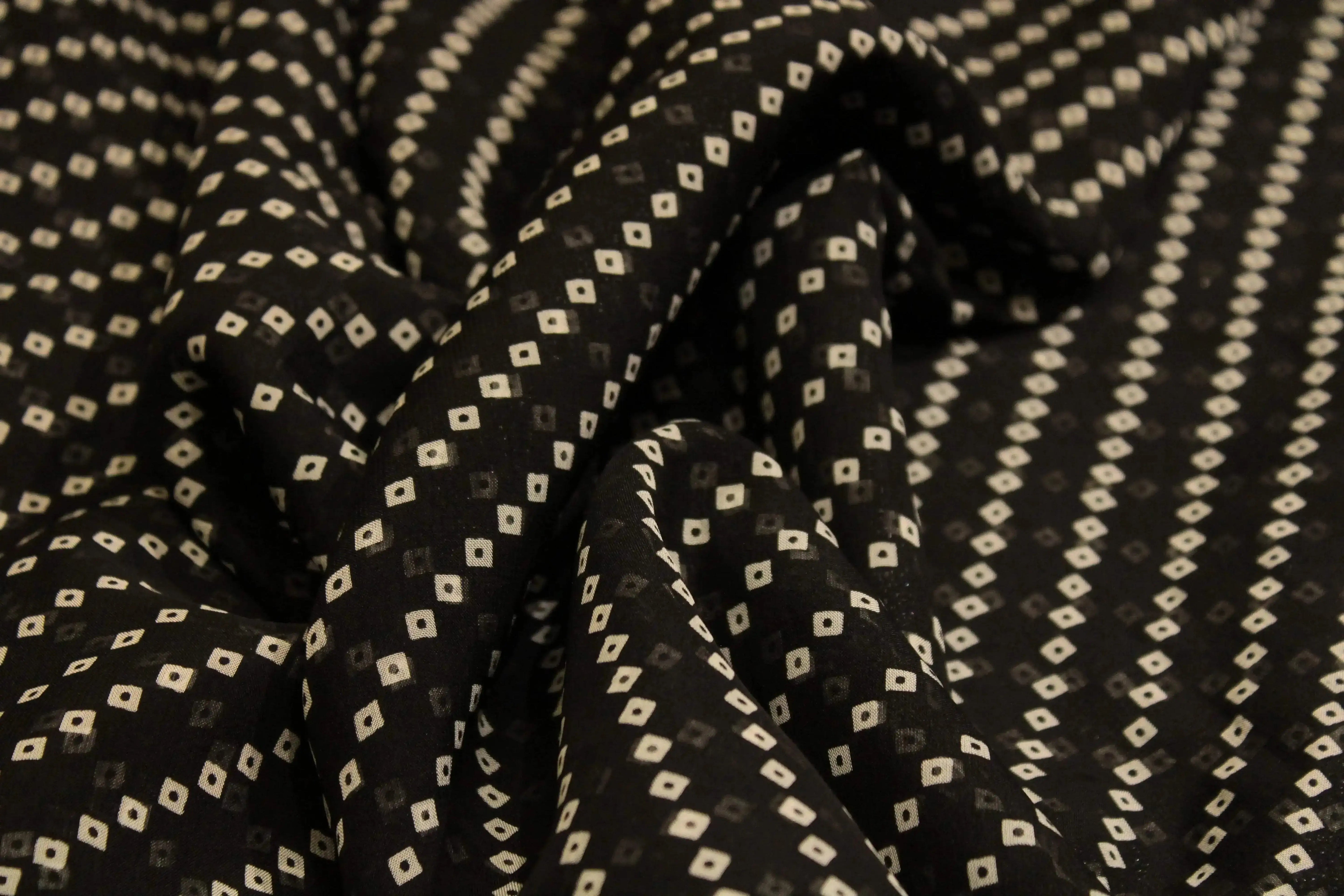 Knots: Pure Organza Bandhej Fabric - Black - M'Foks