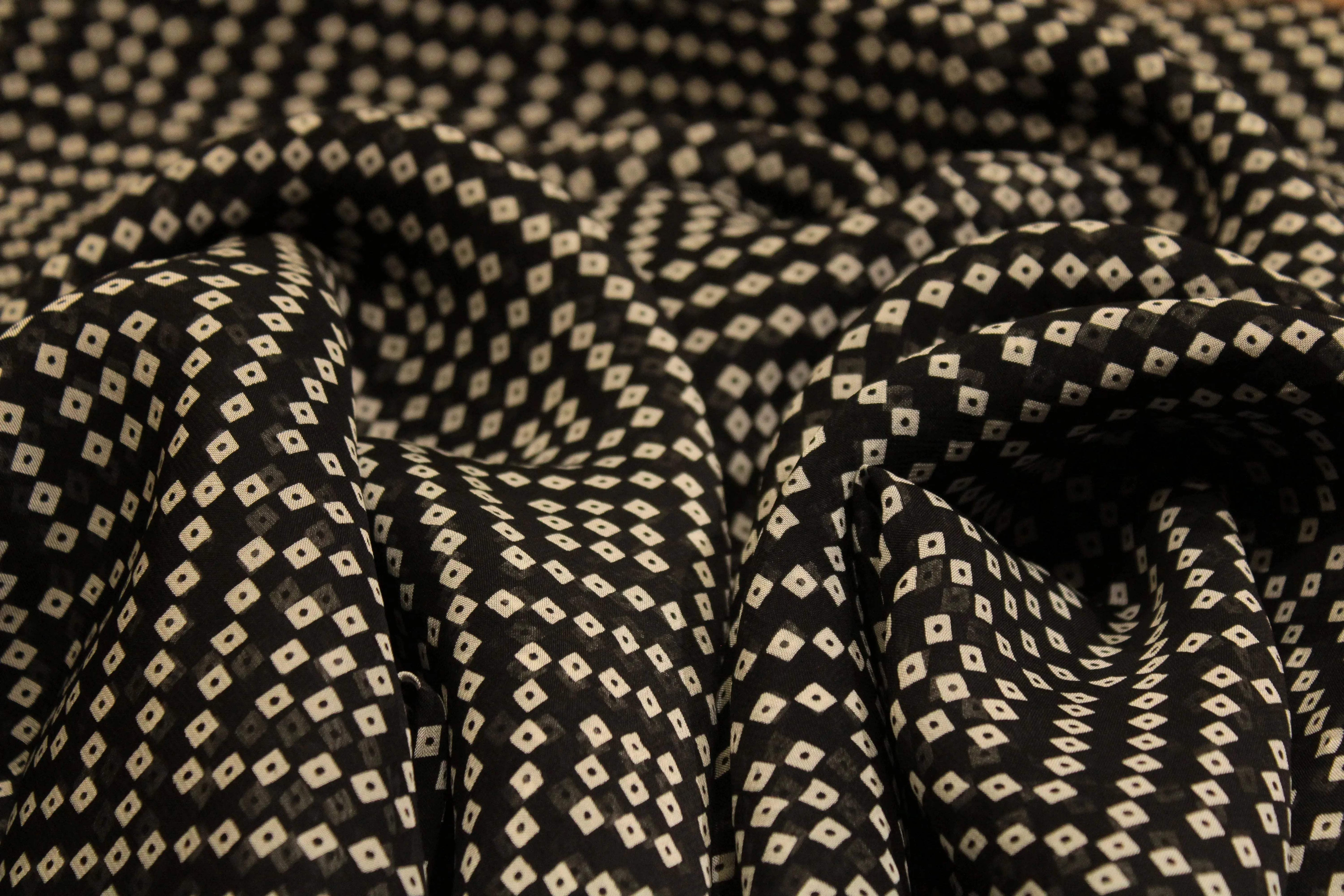 Knots: Pure Organza Bandhej Fabric - Black - M'Foks