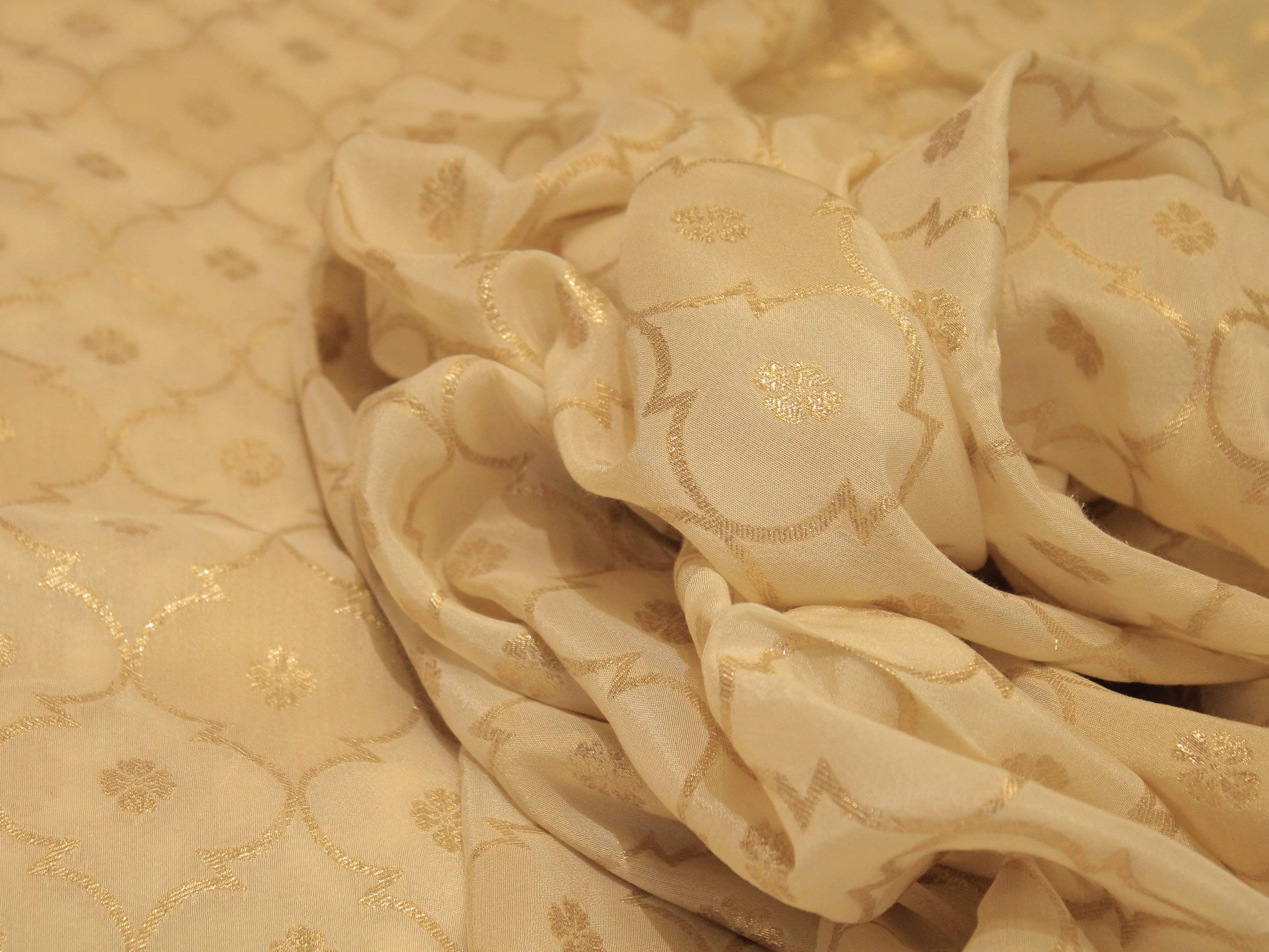 Ivory Elegance: Premium Jacquard Tissue Fabric - Dyeable - M'Foks