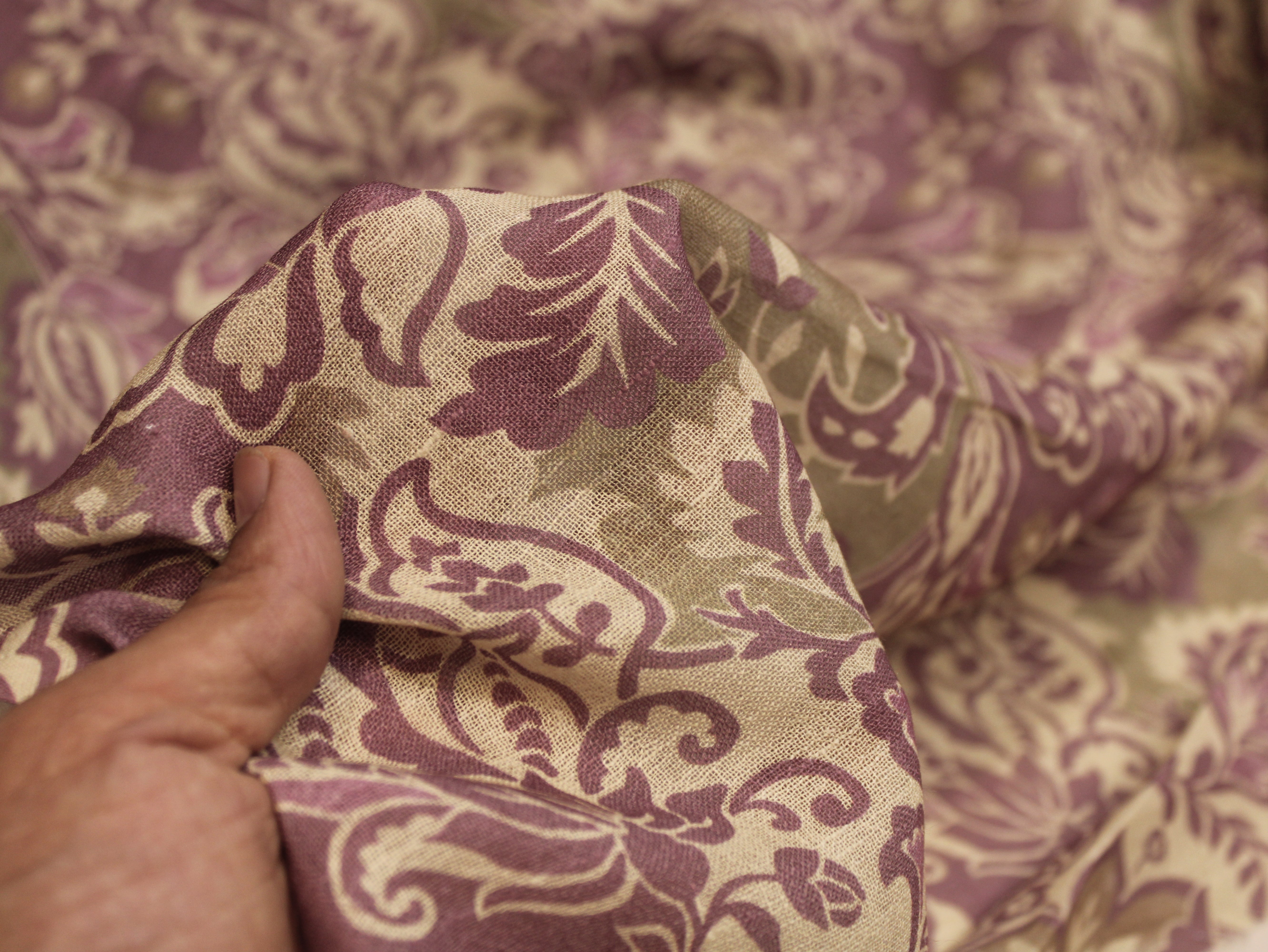 Digital Printed Linen Texture Slub Cotton Fabric 44 Inches