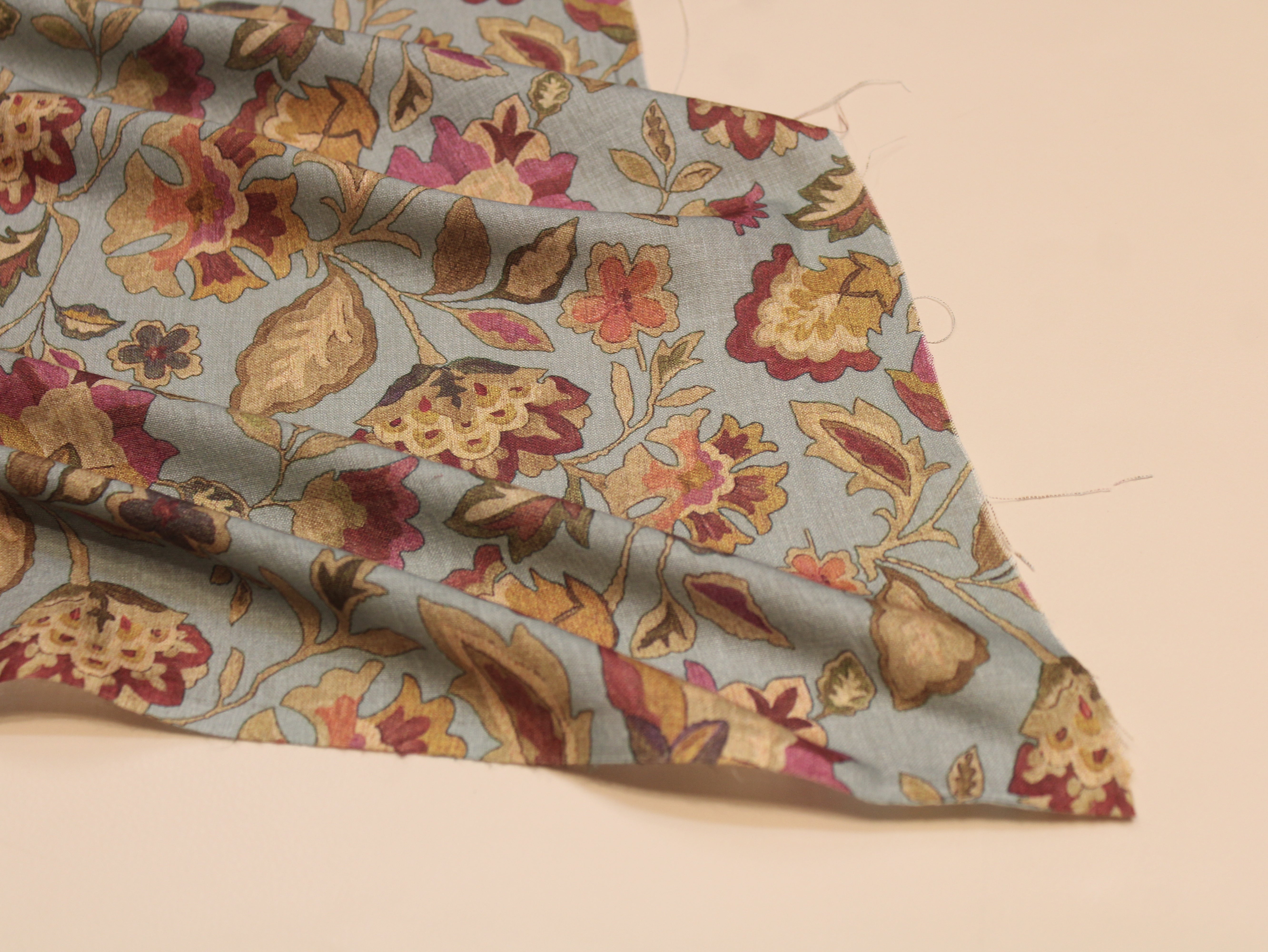 Digital Printed Linen Texture Slub Cotton Fabric 44 Inches