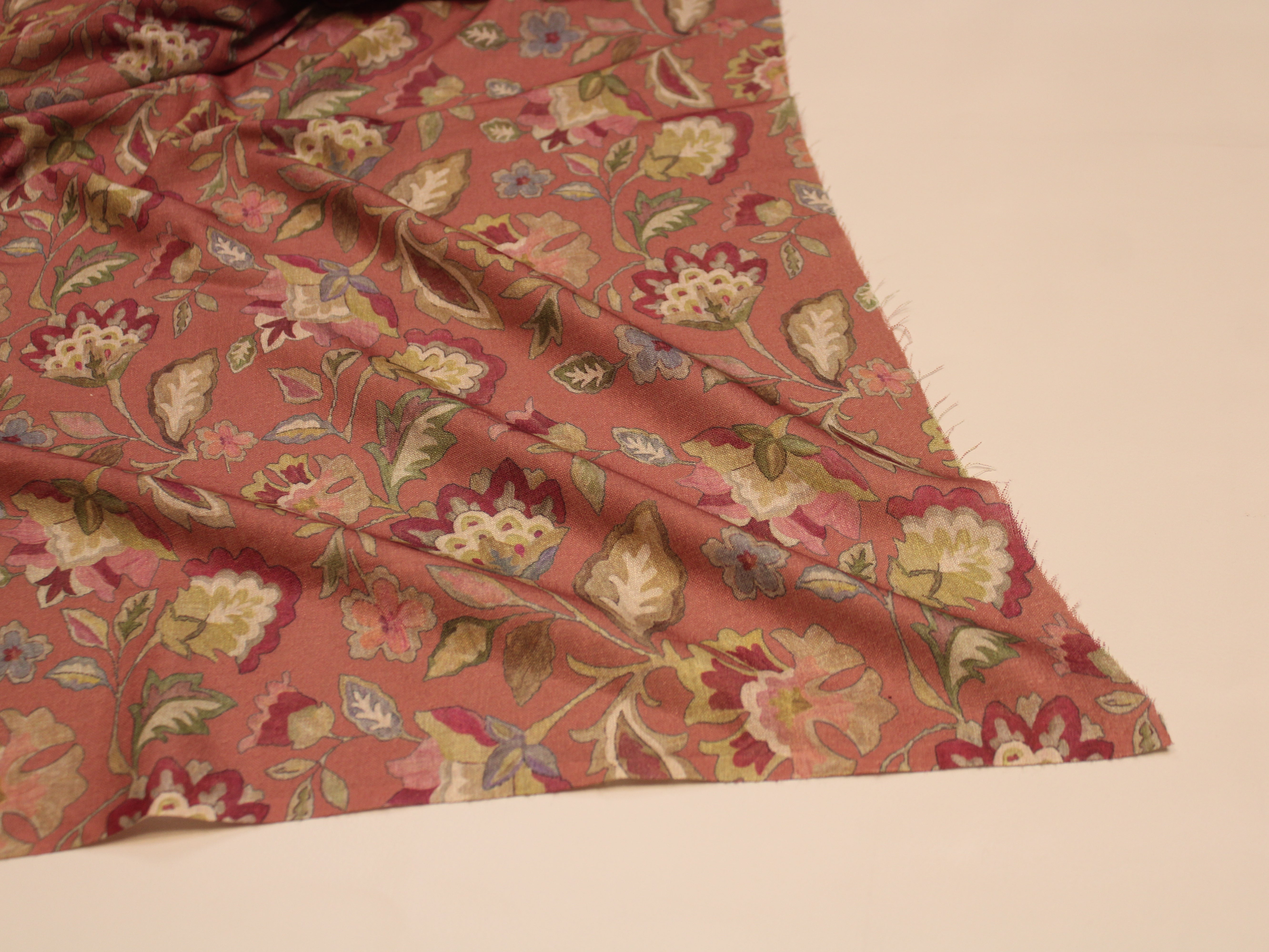 Digital Printed Linen Texture Slub Cotton Fabric 44 Inches