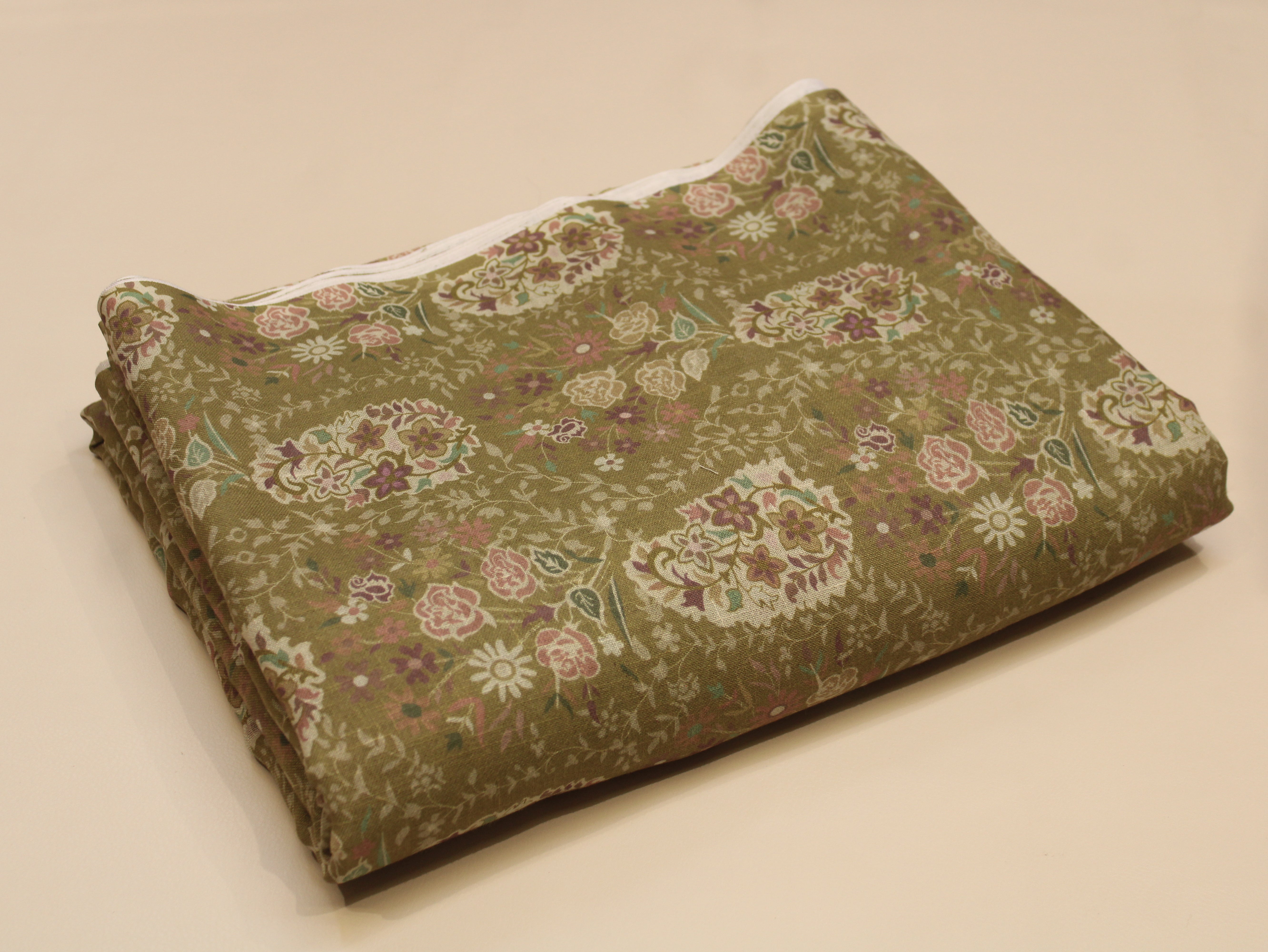 Digital Printed Linen Texture Slub Cotton Fabric 44 Inches