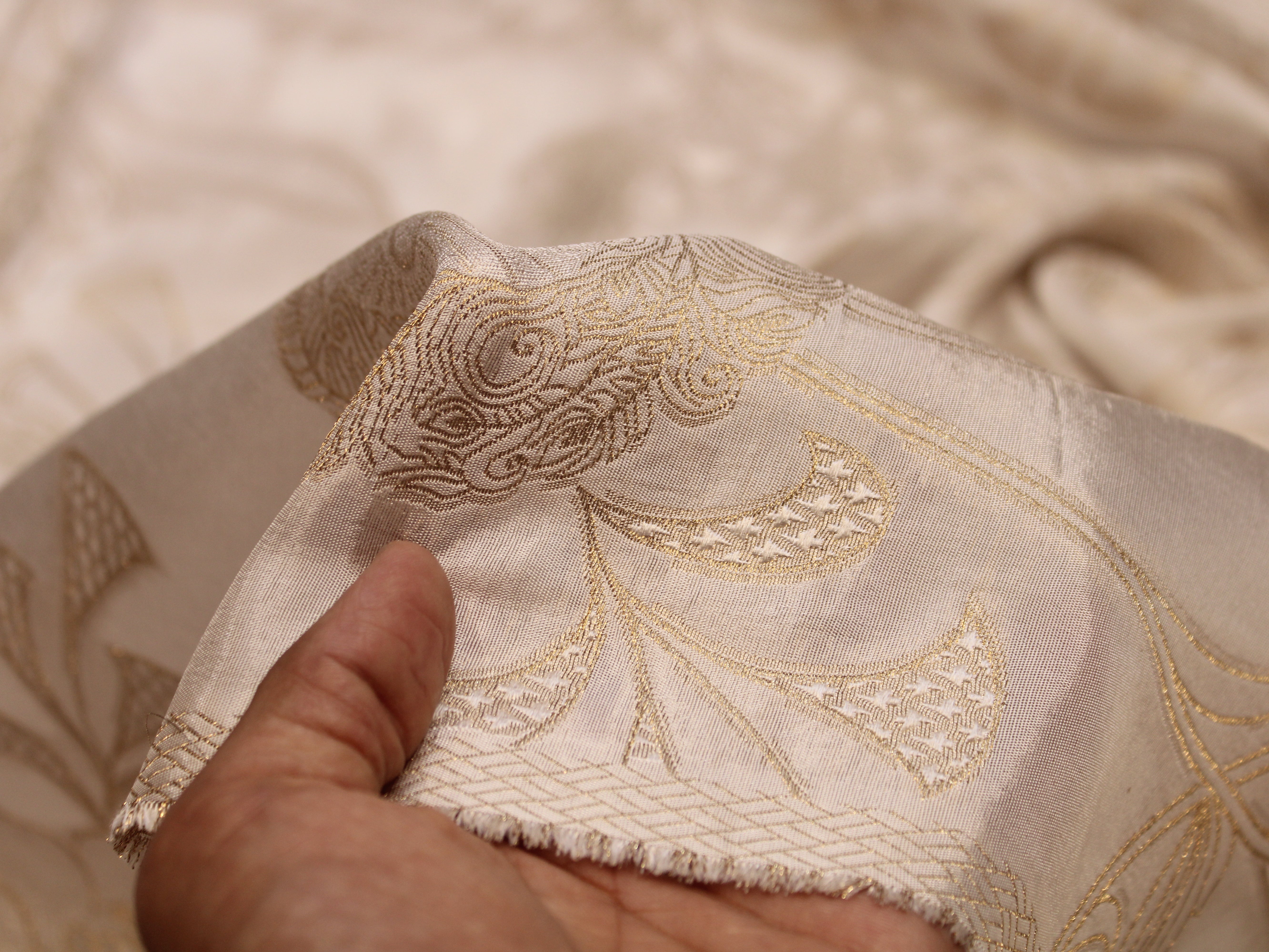 Dyeable Dola Silk Jacquard Fabric | Premium Heavy Silk Ethnic Wear Fabric