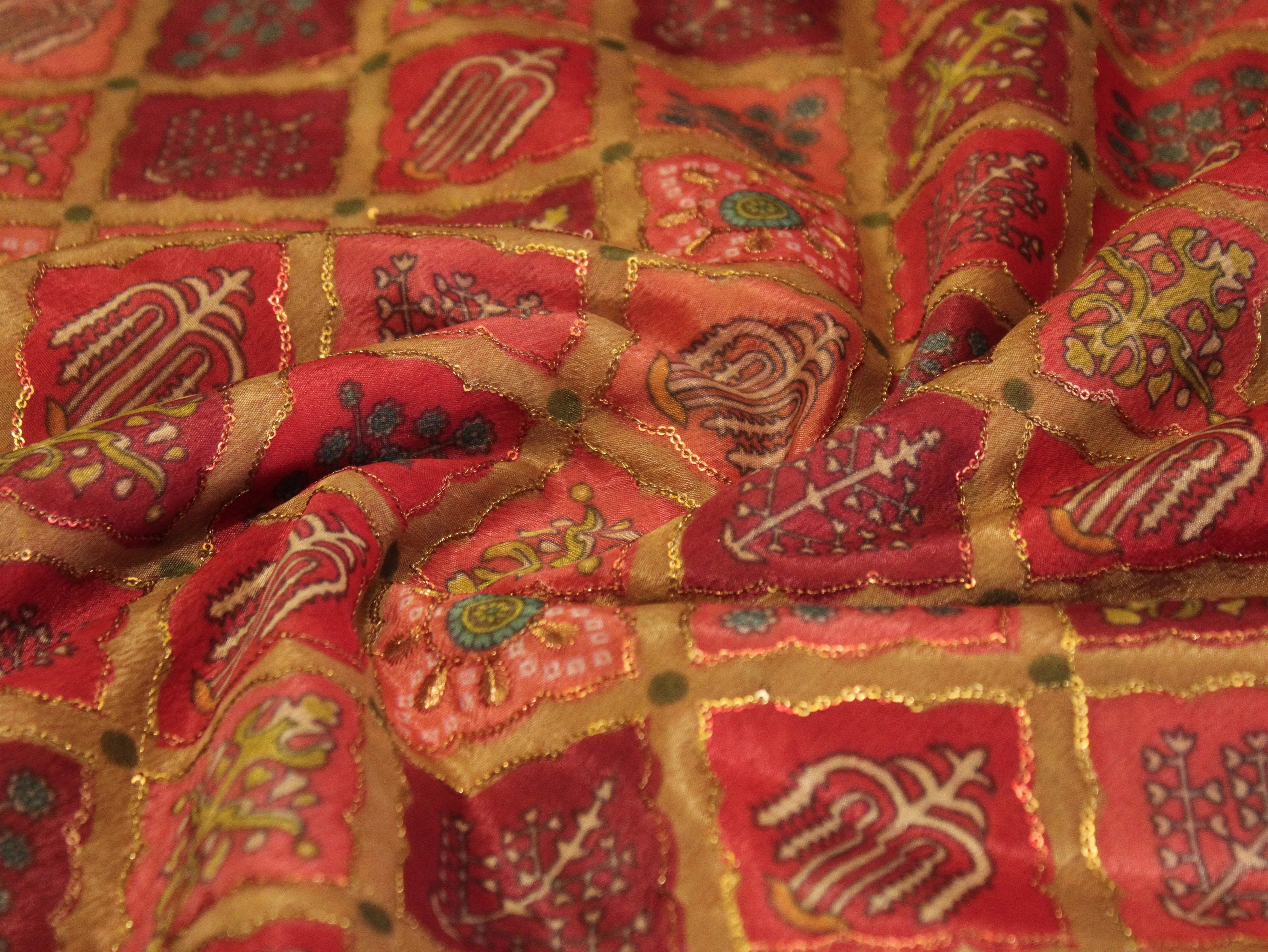 Vintage - Viscose Chinon Silk with Digital Print & Sequin Work Fabric - Red - M'Foks