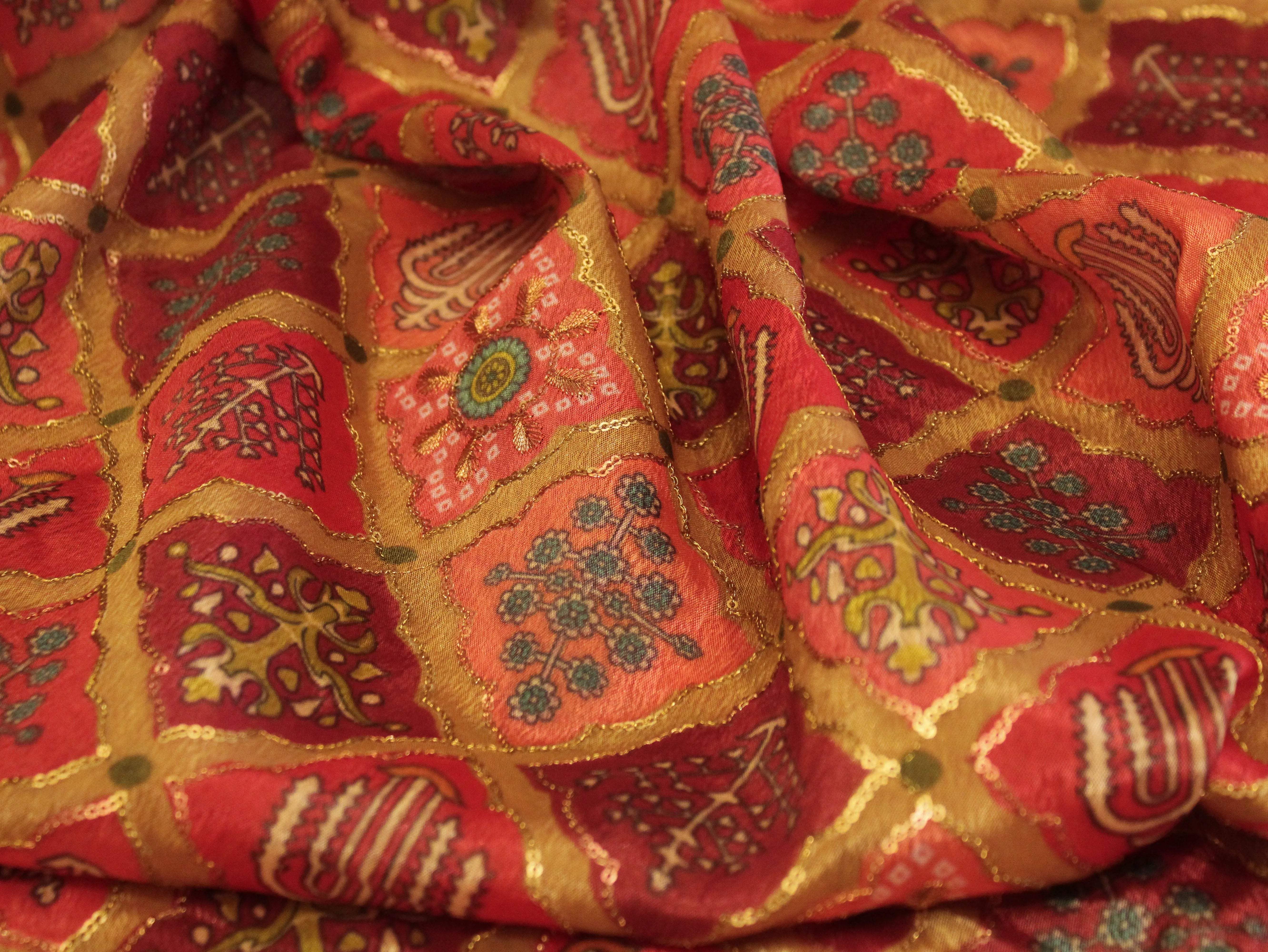 Vintage - Viscose Chinon Silk with Digital Print & Sequin Work Fabric - Red - M'Foks