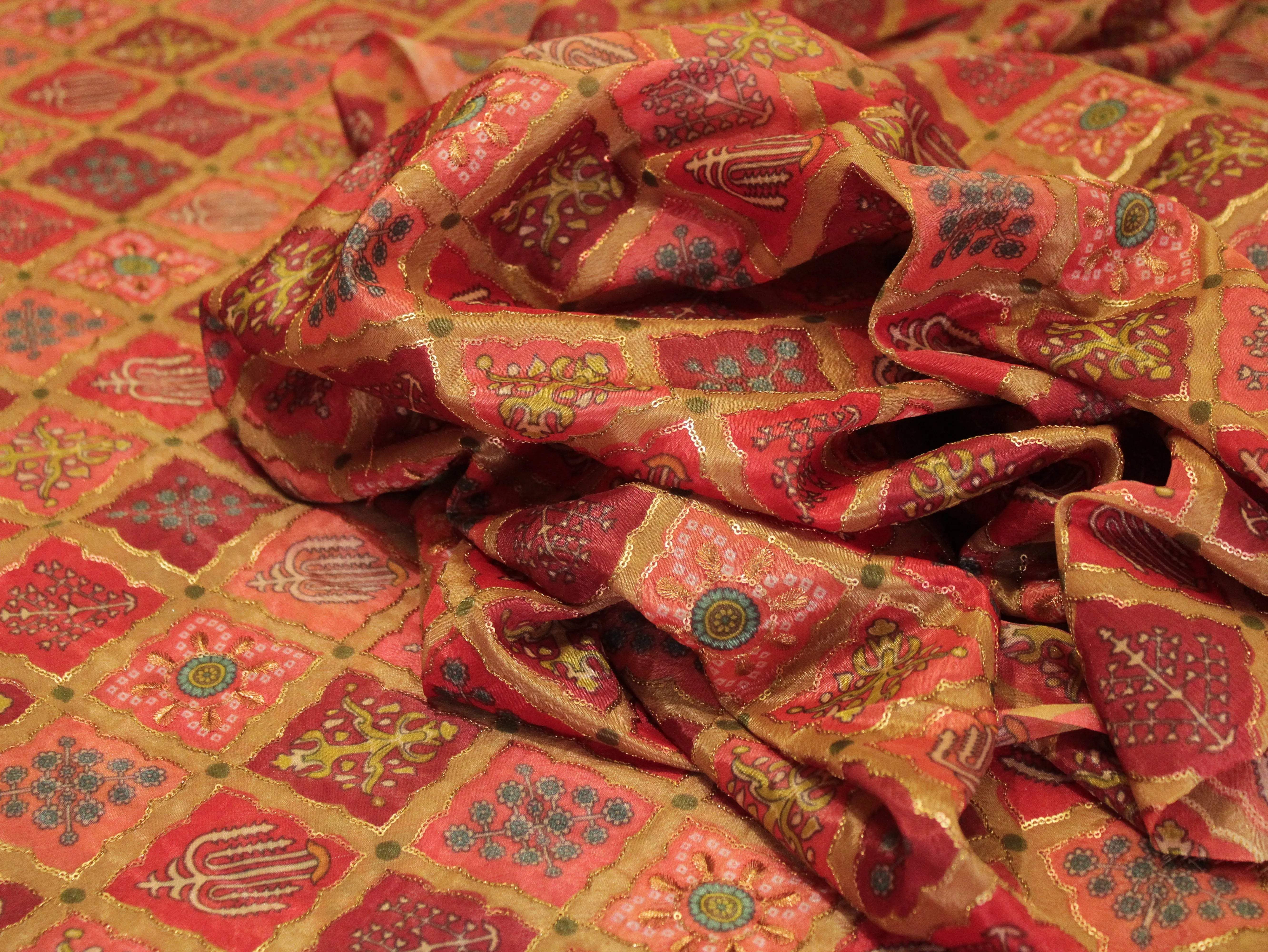 Vintage - Viscose Chinon Silk with Digital Print & Sequin Work Fabric - Red - M'Foks