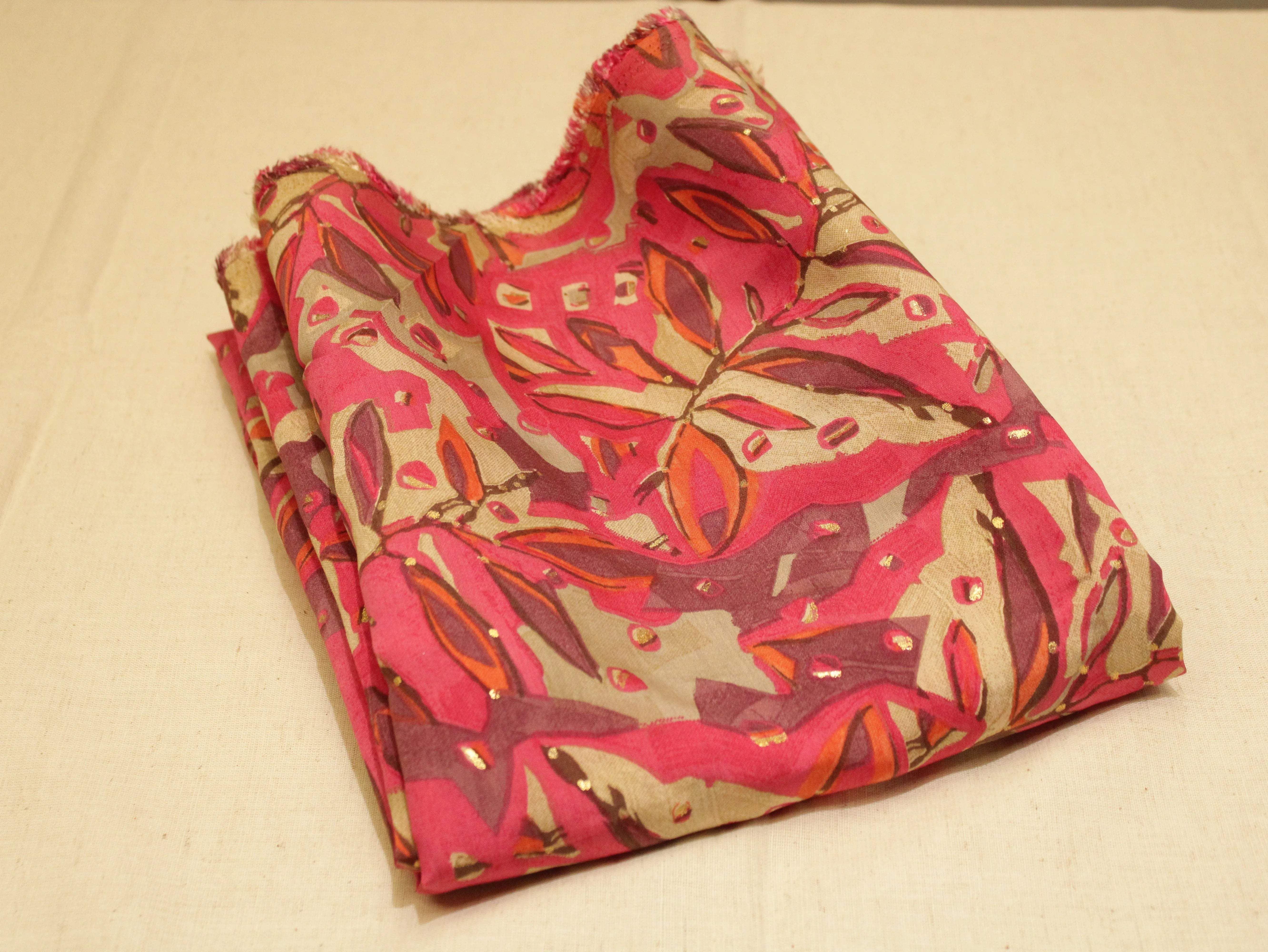 Loud : Digital Print Muslin Silk Fabric - M'Foks