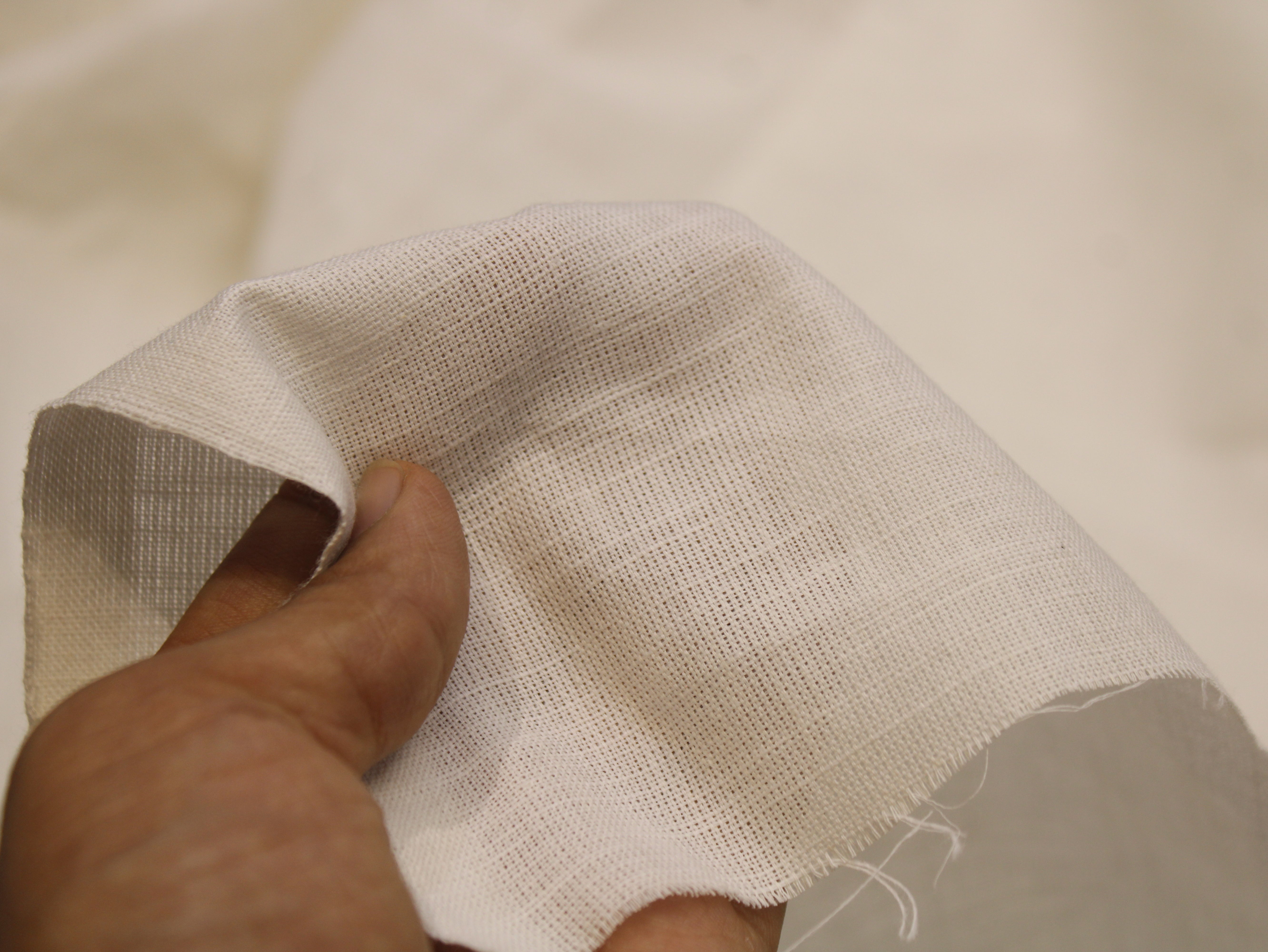 Pure Cotton Plain Handloom Fabric 44 Inches Width - White