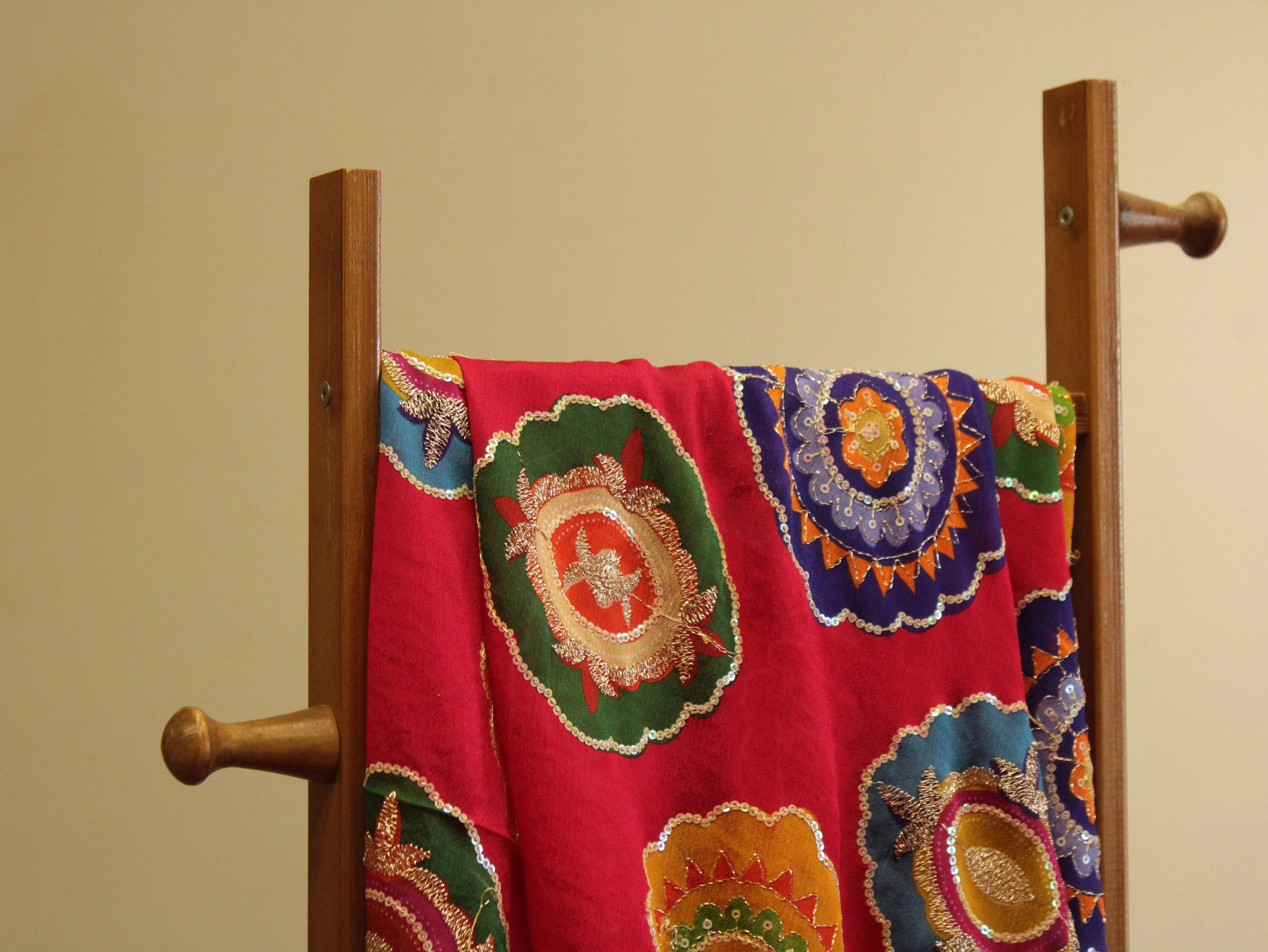 POSH : Digital Print with position work Chinon Fabric - Cherry Rani - M'Foks