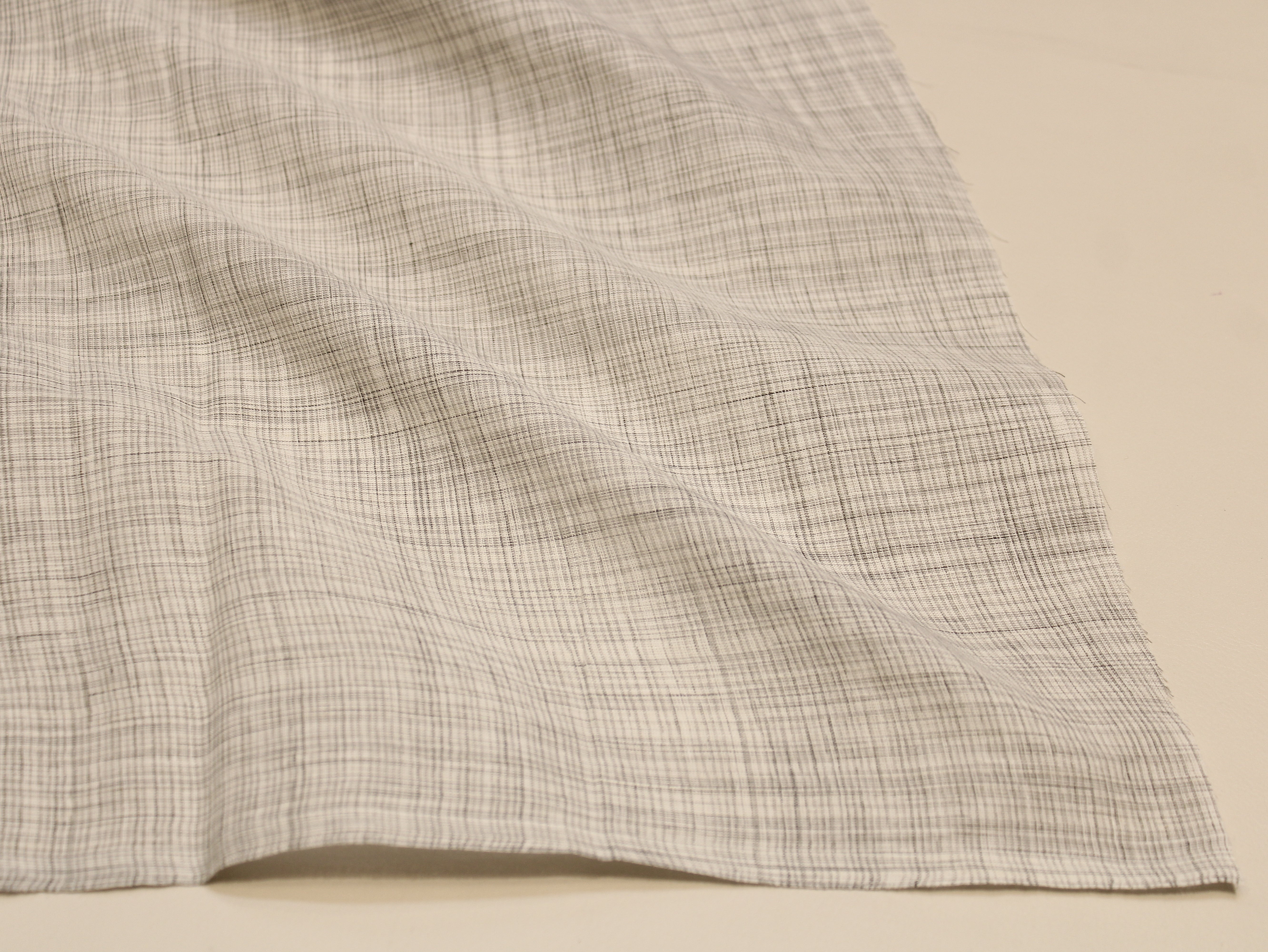 Pure Cotton Handloom Two-Tone Zero Finish Fabric | 44 Inch