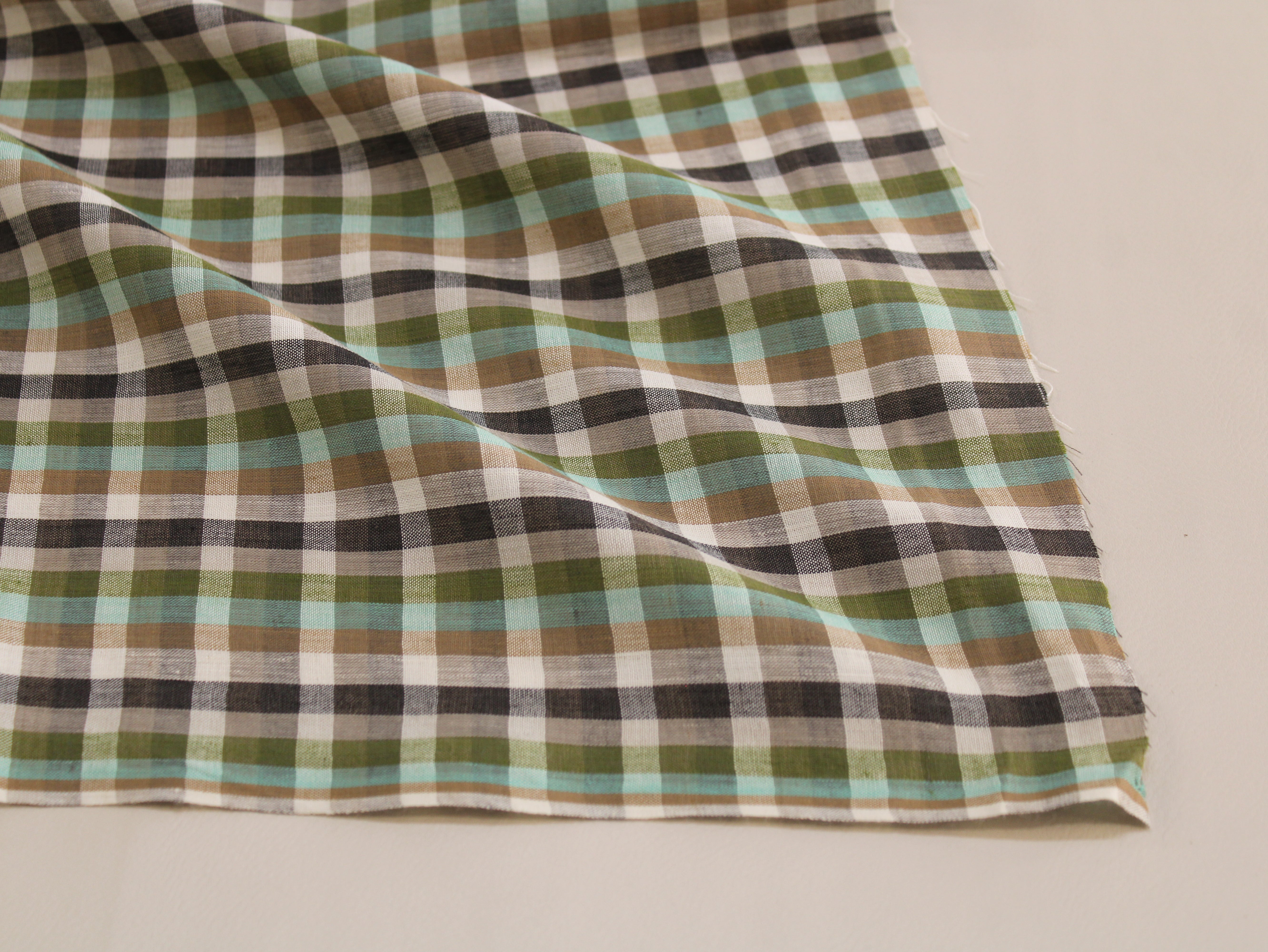 Pure Cotton Yarn-Dyed Handloom Madras Micro Check Fabric | 44 Inch | Washed | 85 GSM