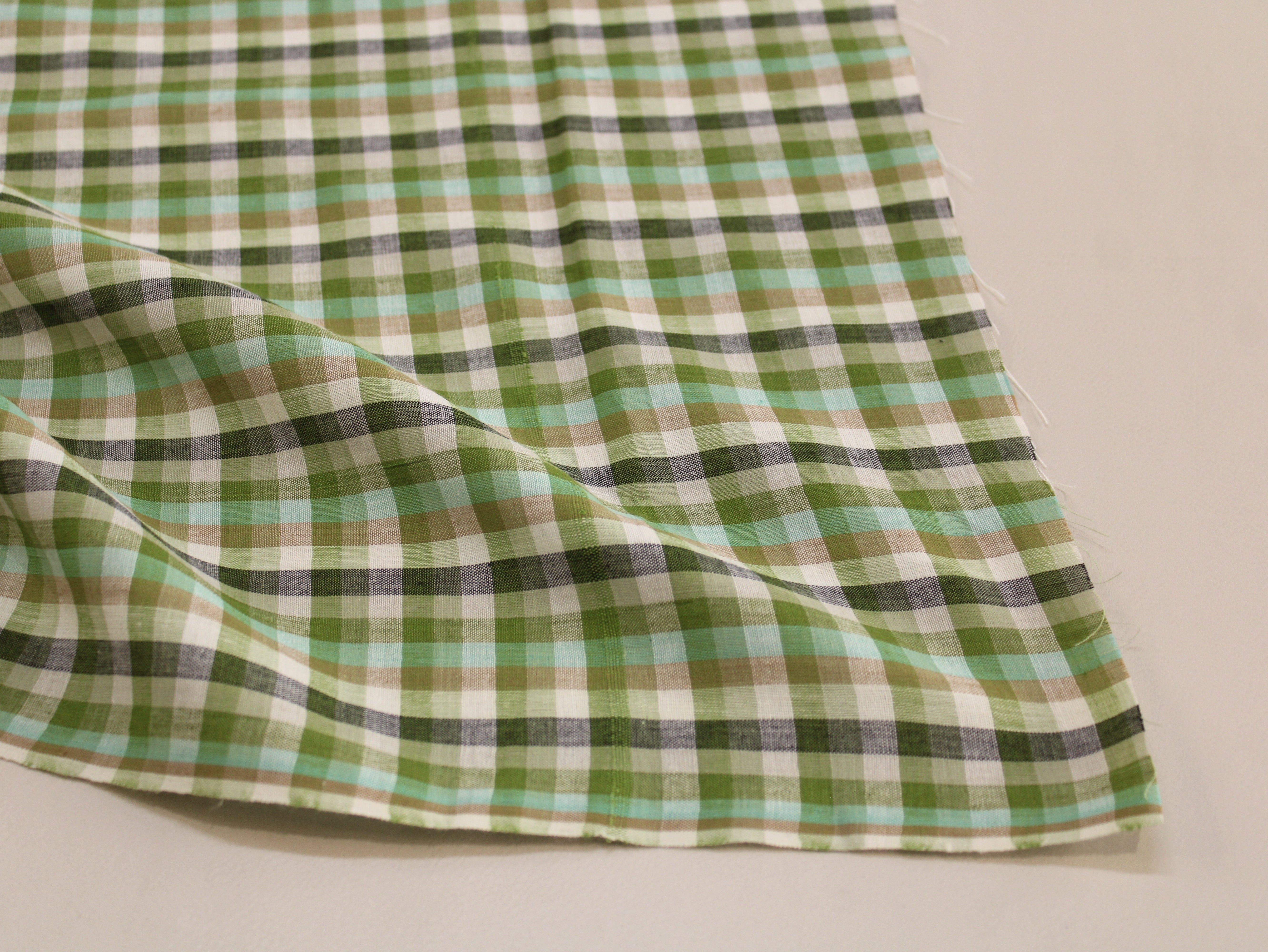 Pure Cotton Yarn-Dyed Handloom Madras Micro Check Fabric | 44 Inch | Washed | 85 GSM