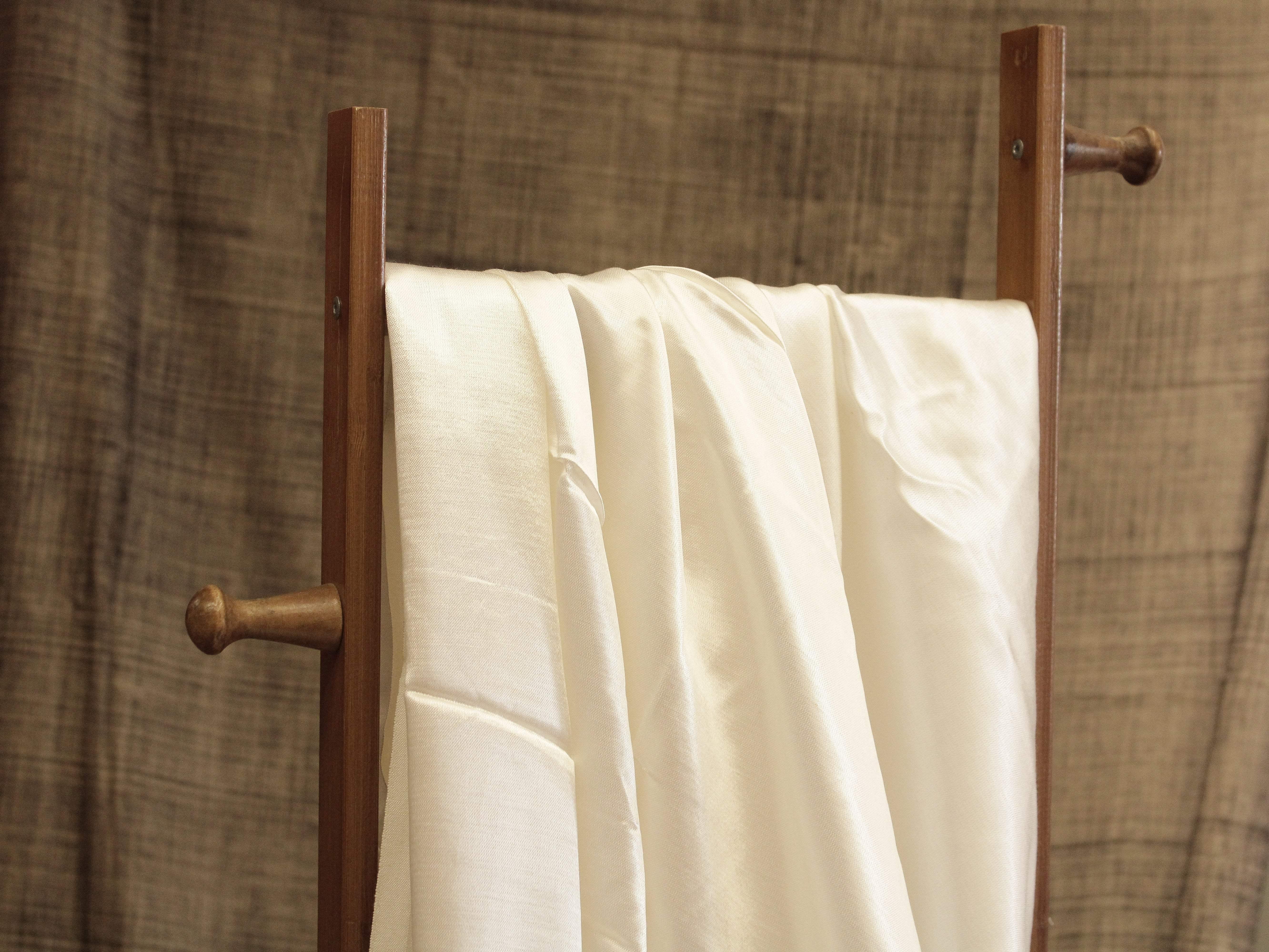 Versatile Dyeable Gaji Silk Fabric - M'Foks