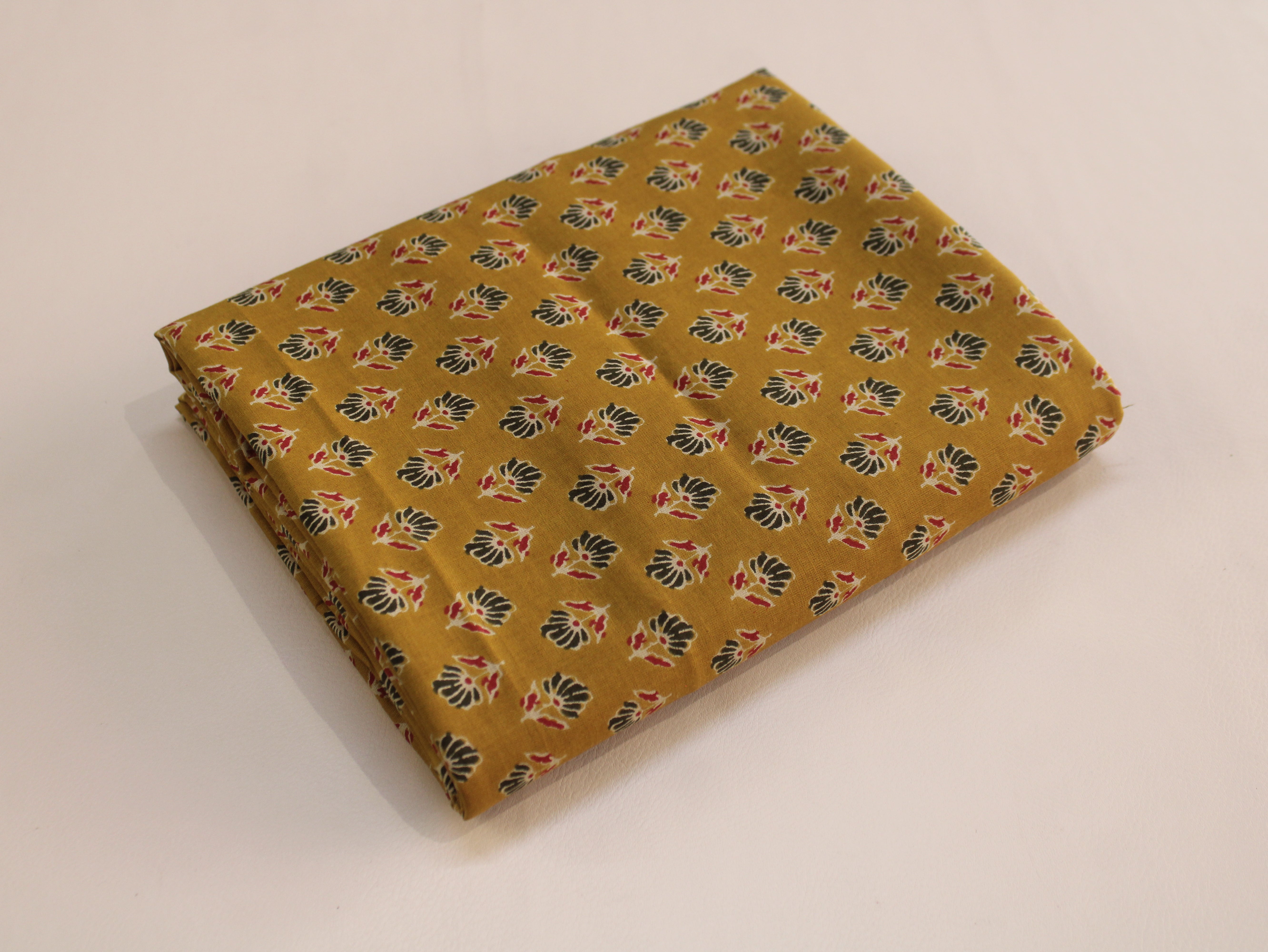 Tissu Imprimé Premium Pur Coton Laize 112 cm