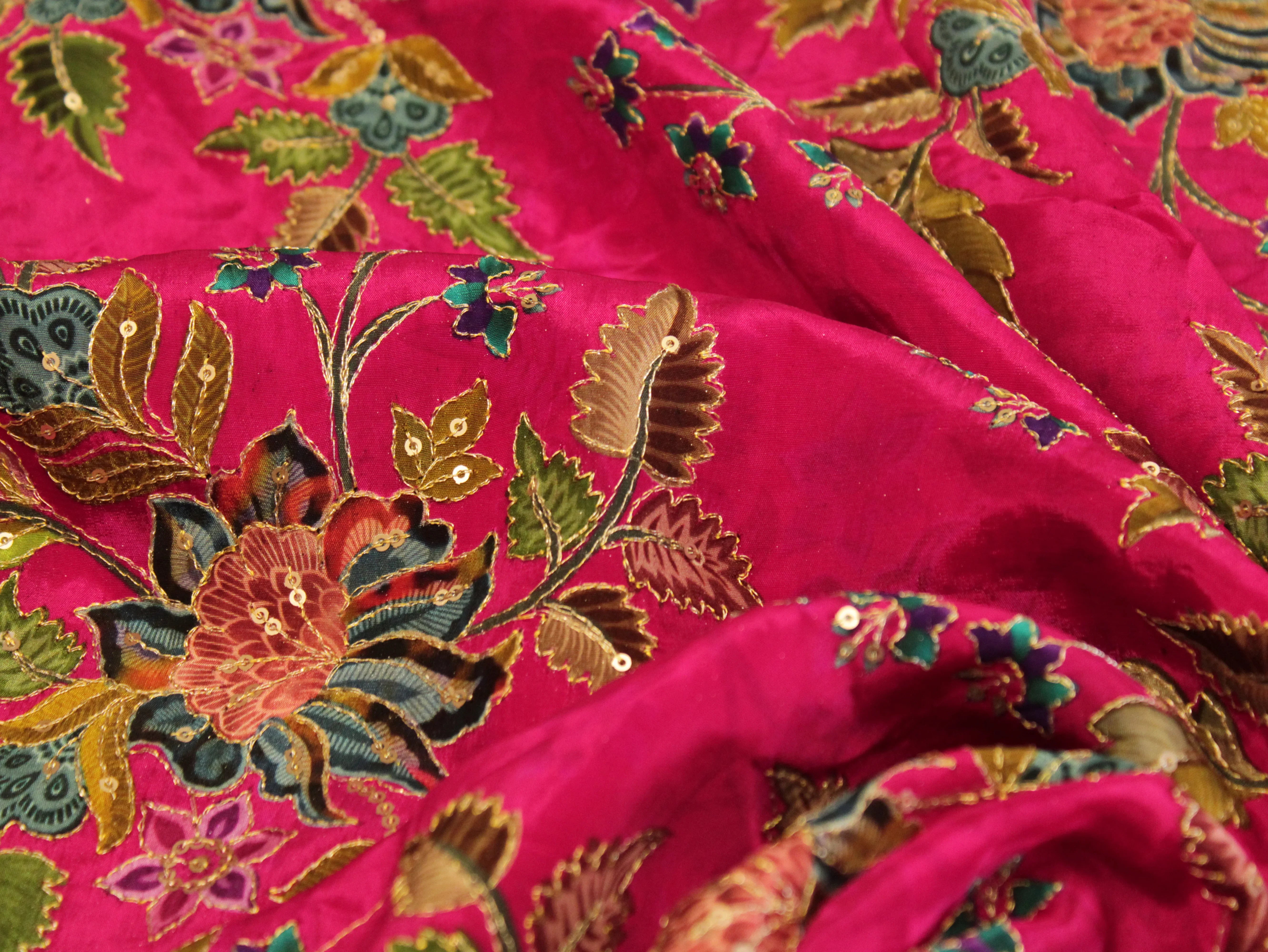 POSH : Digital Print with position work Natural Crepe Fabric - Pink - M'Foks