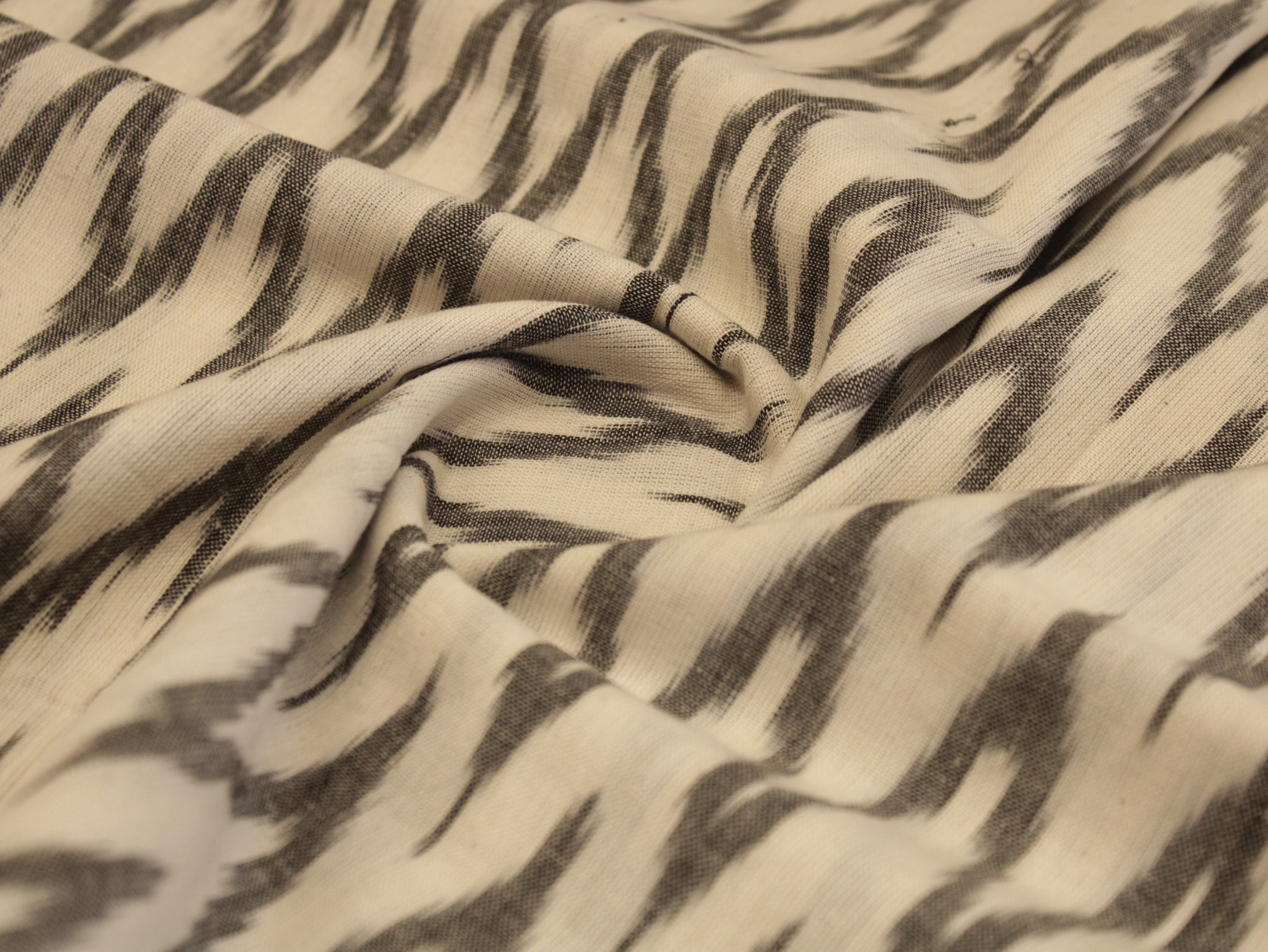 Dream weave - Mal Mal Natural Cotton Hakoba Fabric