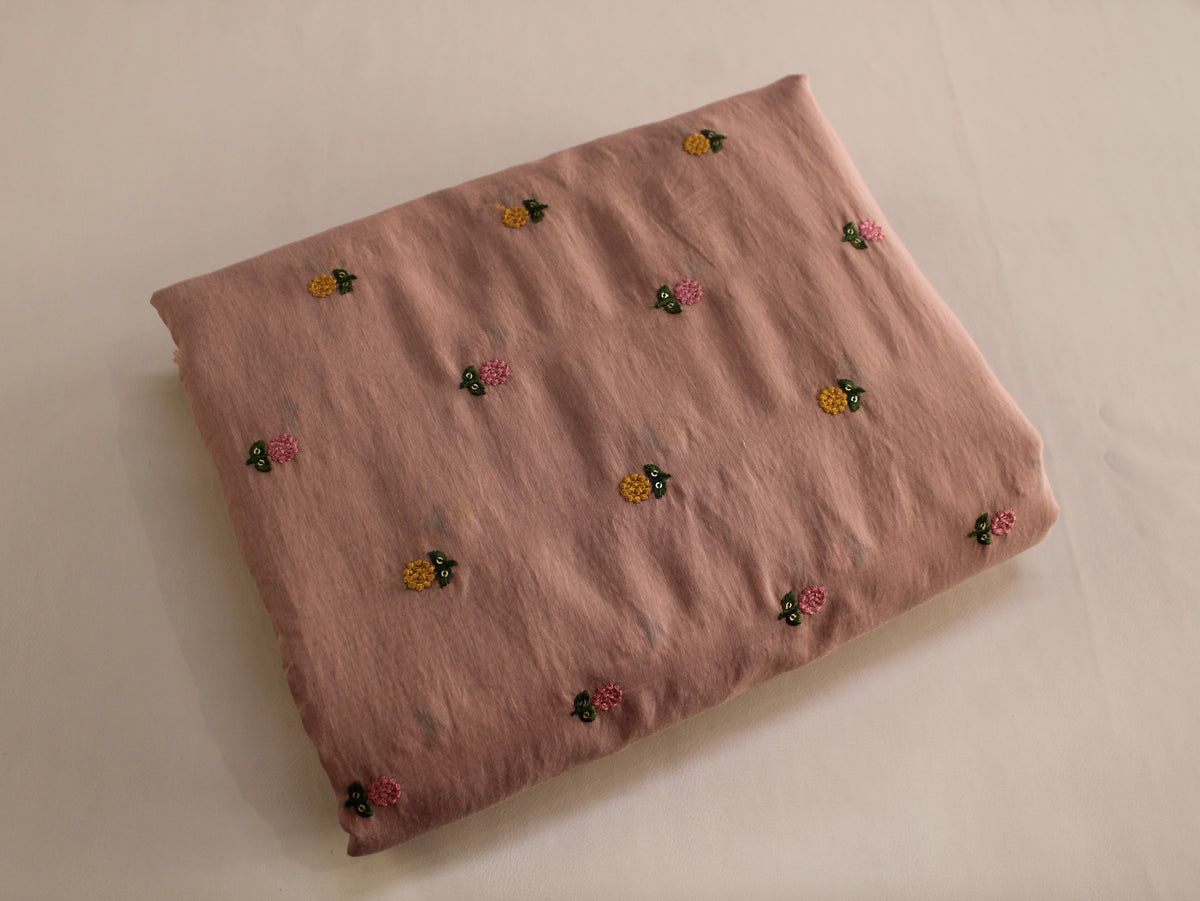 Tissu Mal Chanderi avec broderie bouquet floral — Mauve
