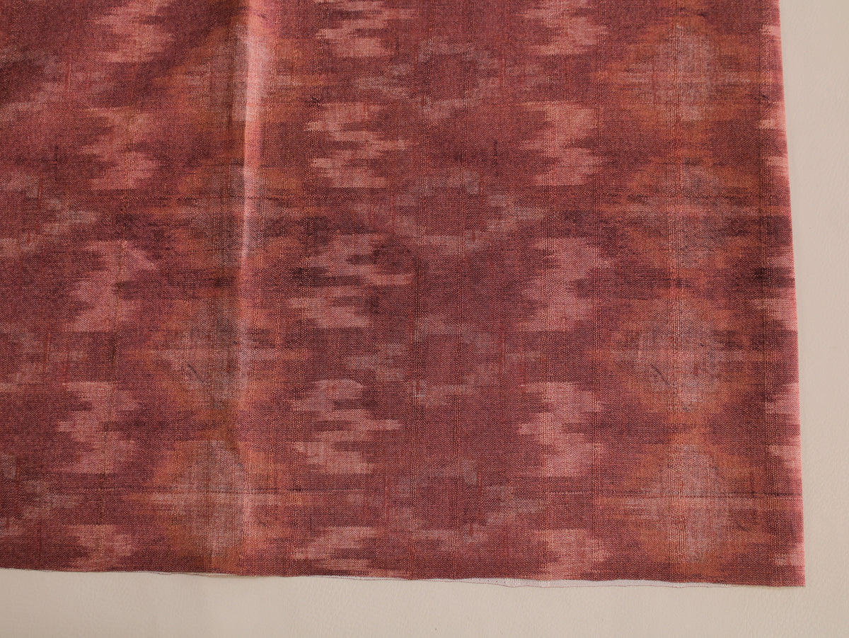 Tissu imprimé Ikat effet Matka de soie artificielle