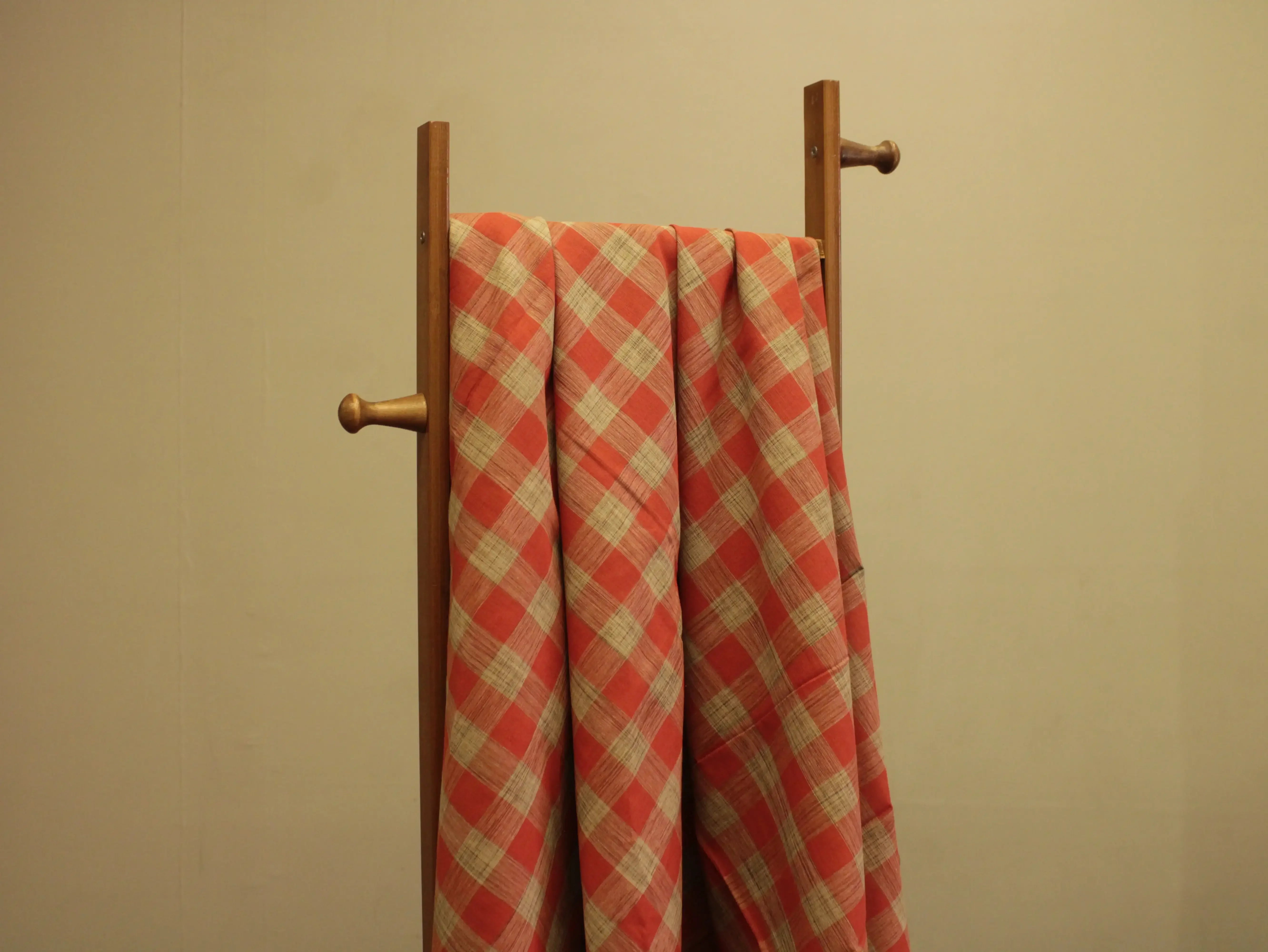 Checked Handloom Pure Cotton Woven Fabric - M'Foks