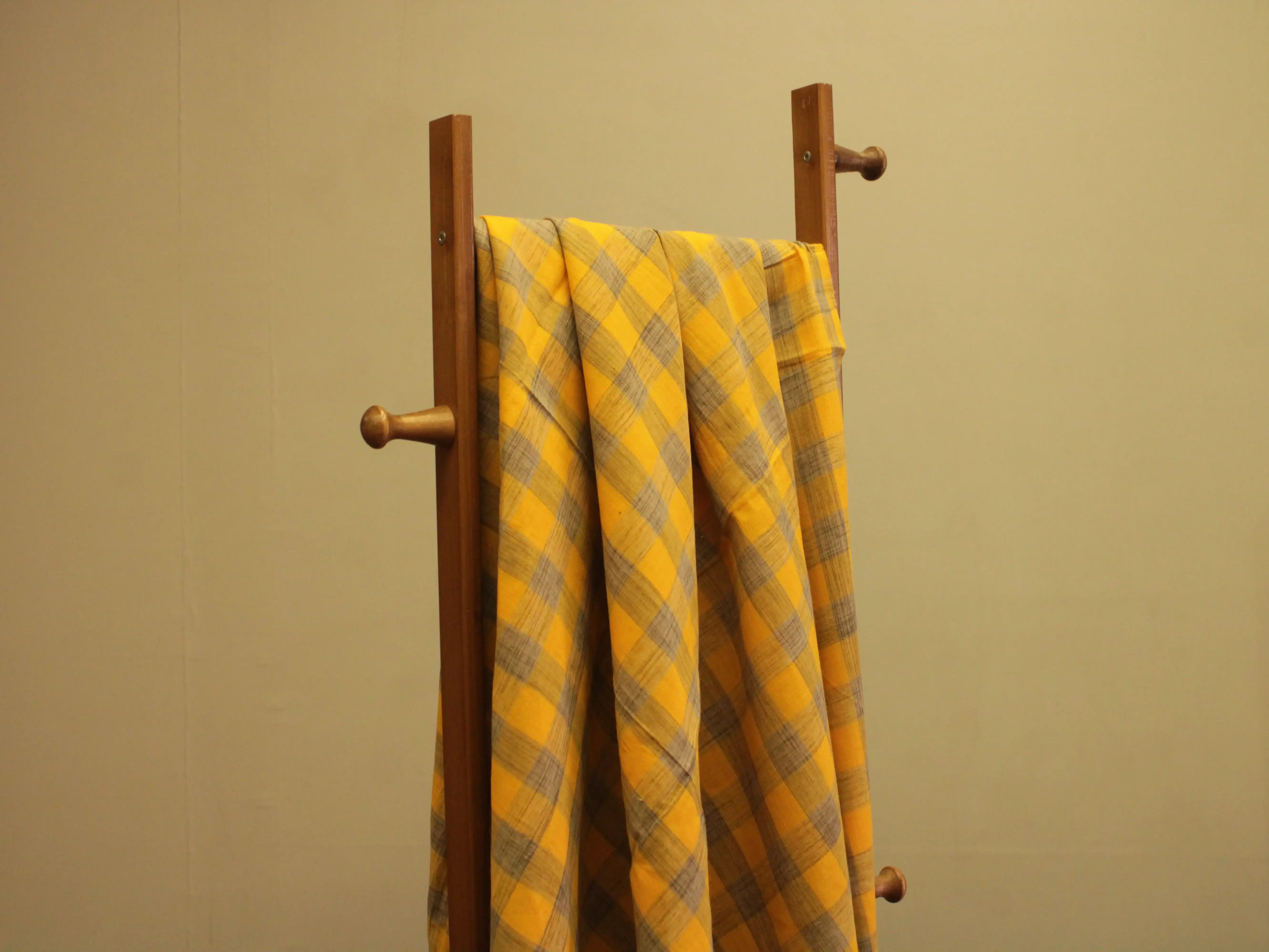 Checked Handloom Pure Cotton Woven Fabric