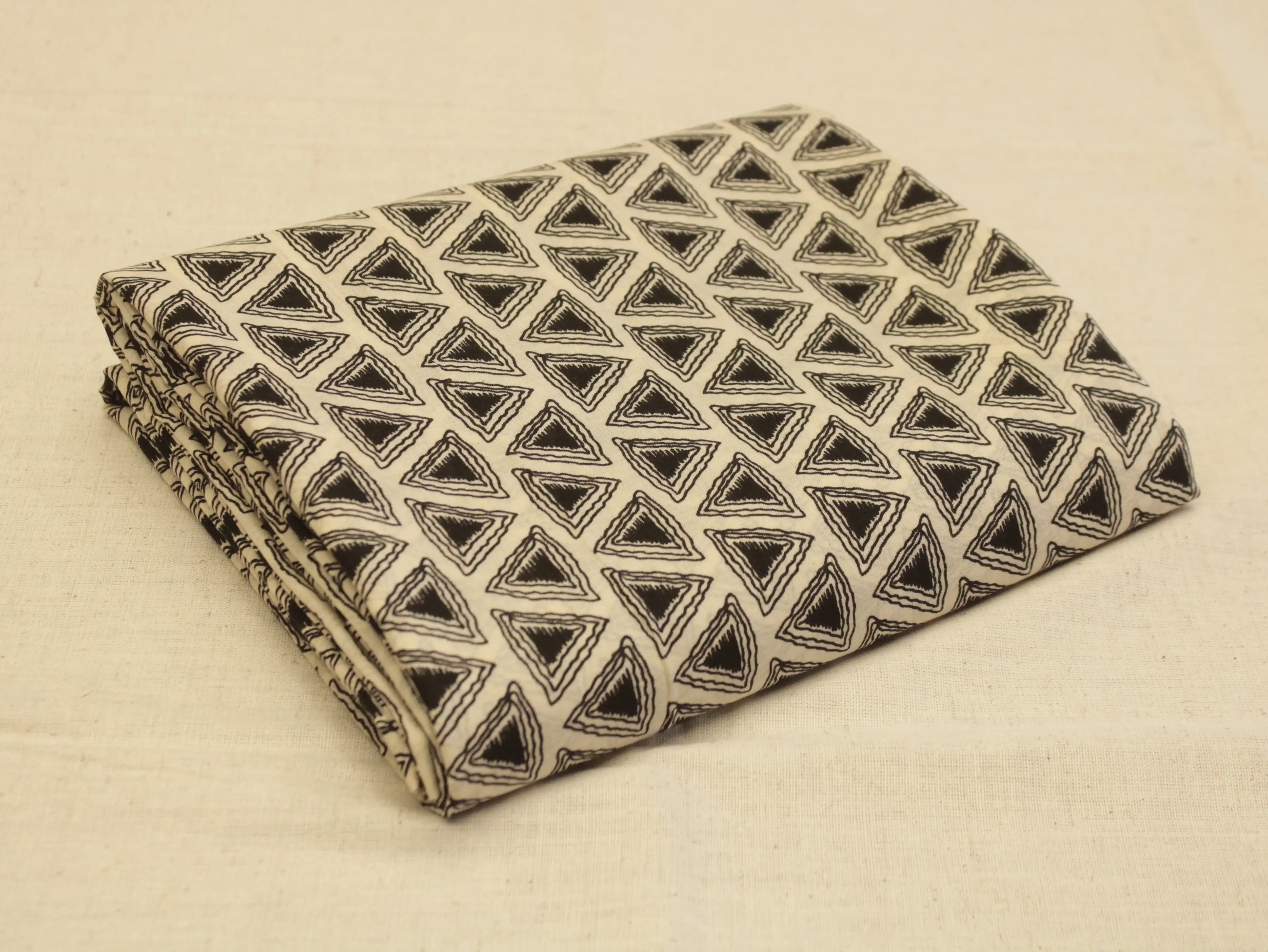 Premium cotton printed fabric - Black - M'Foks