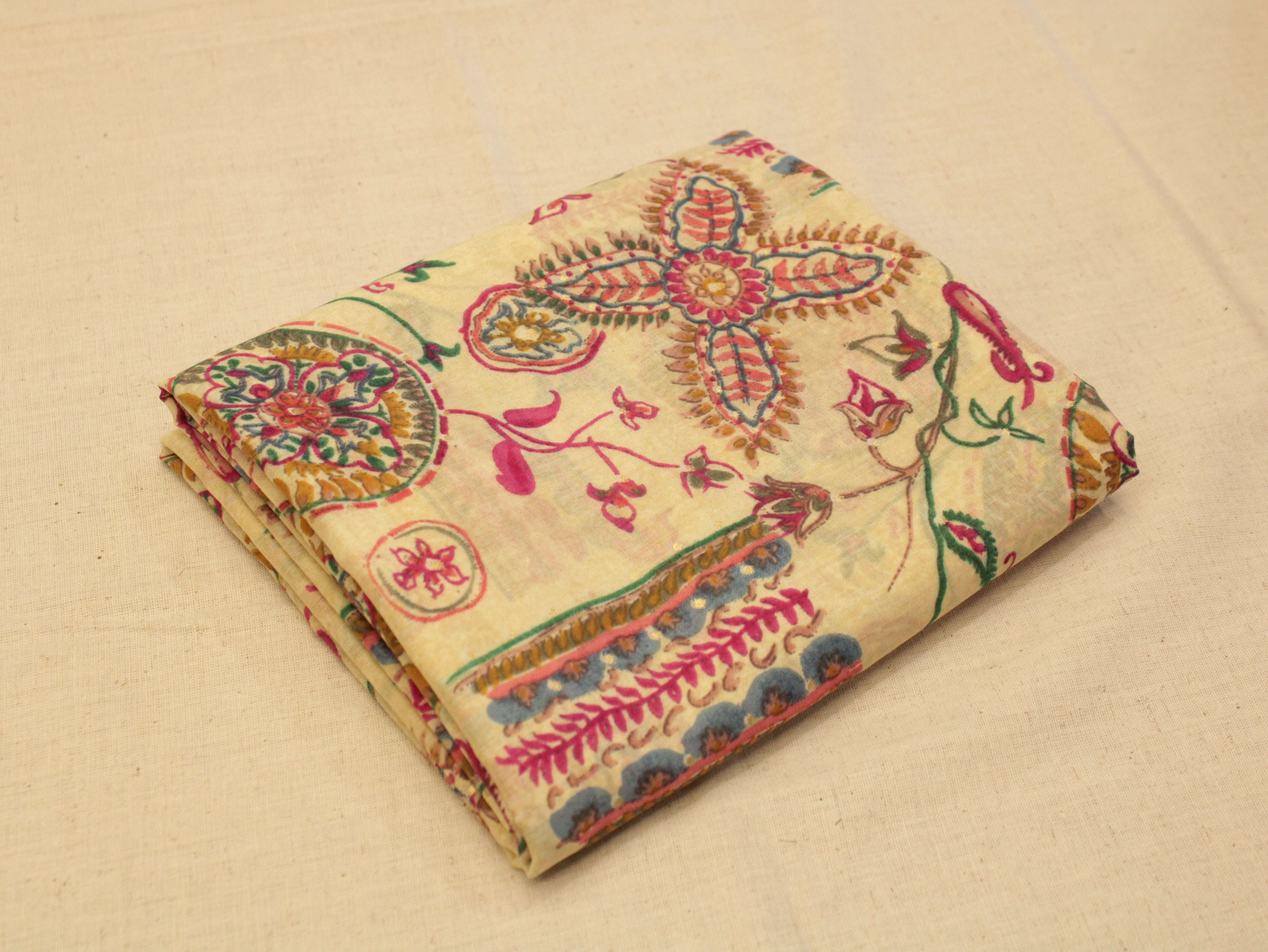Premium Micro Fiber Pure Mal Mal Cotton Printed Fabric