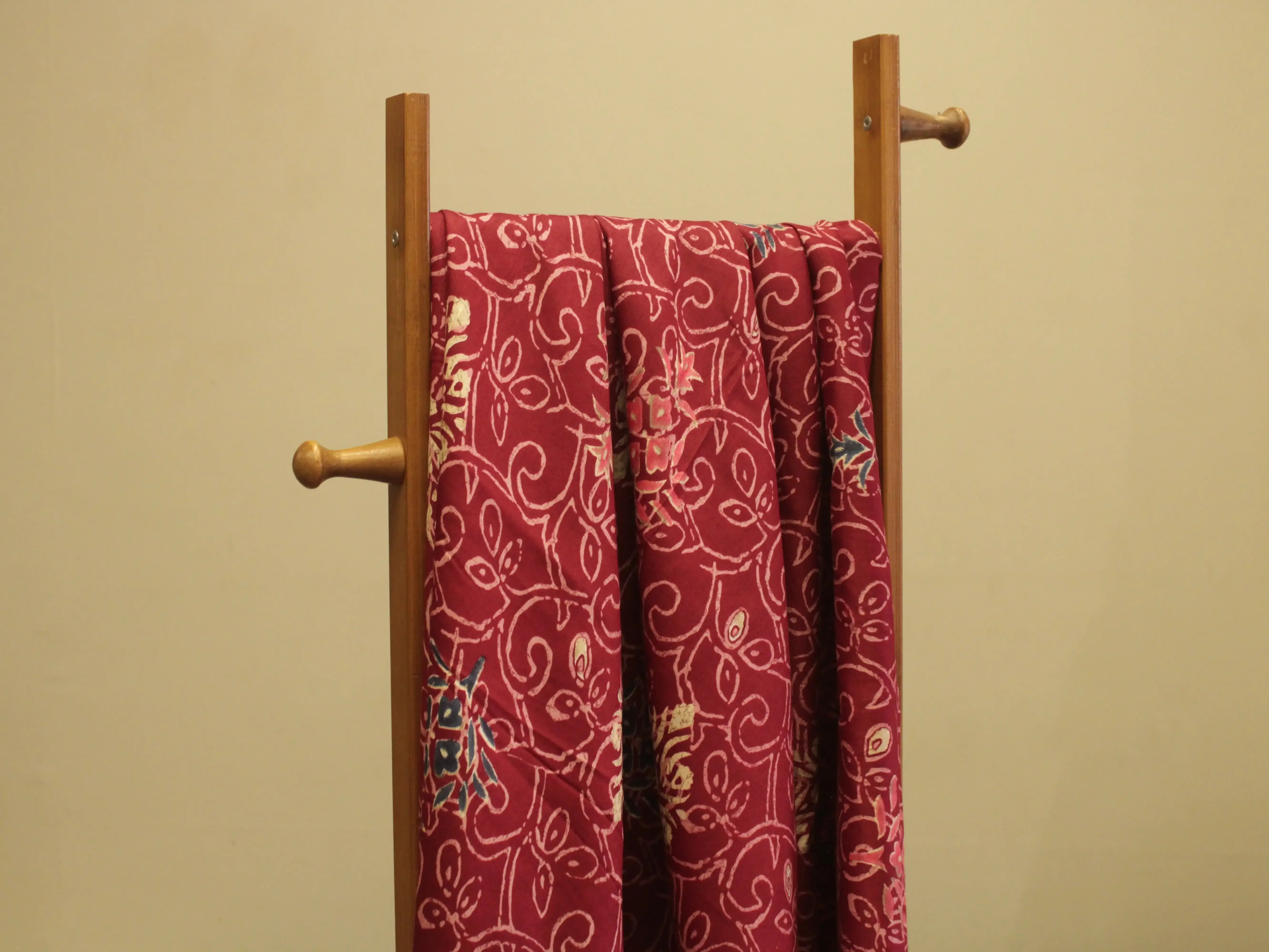 Premium Giza Pure Cotton Print Fabric - Maroon - M'Foks