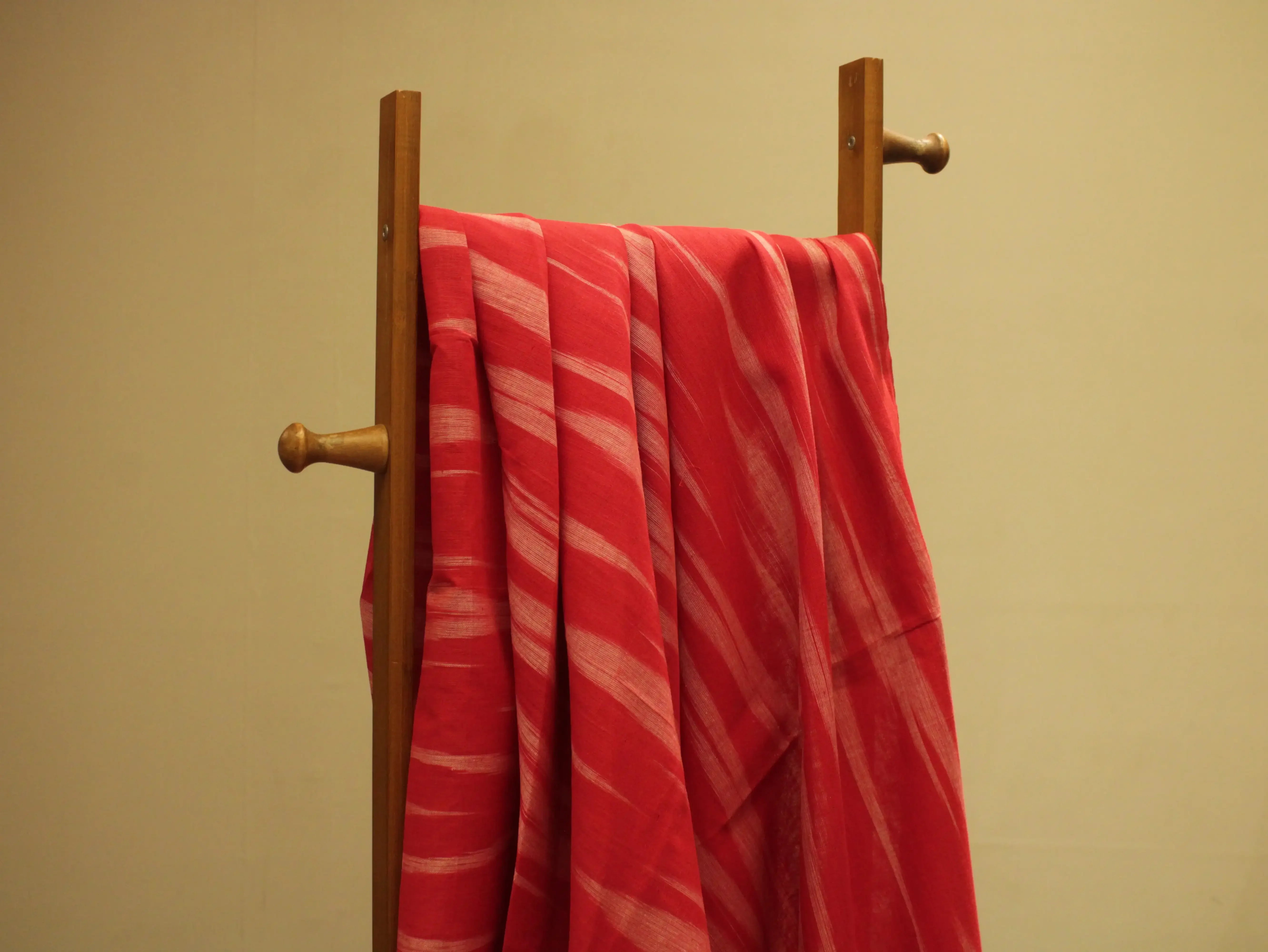 Mfoks : Handloom Pure Cotton Woven Fabric - Red - M'Foks