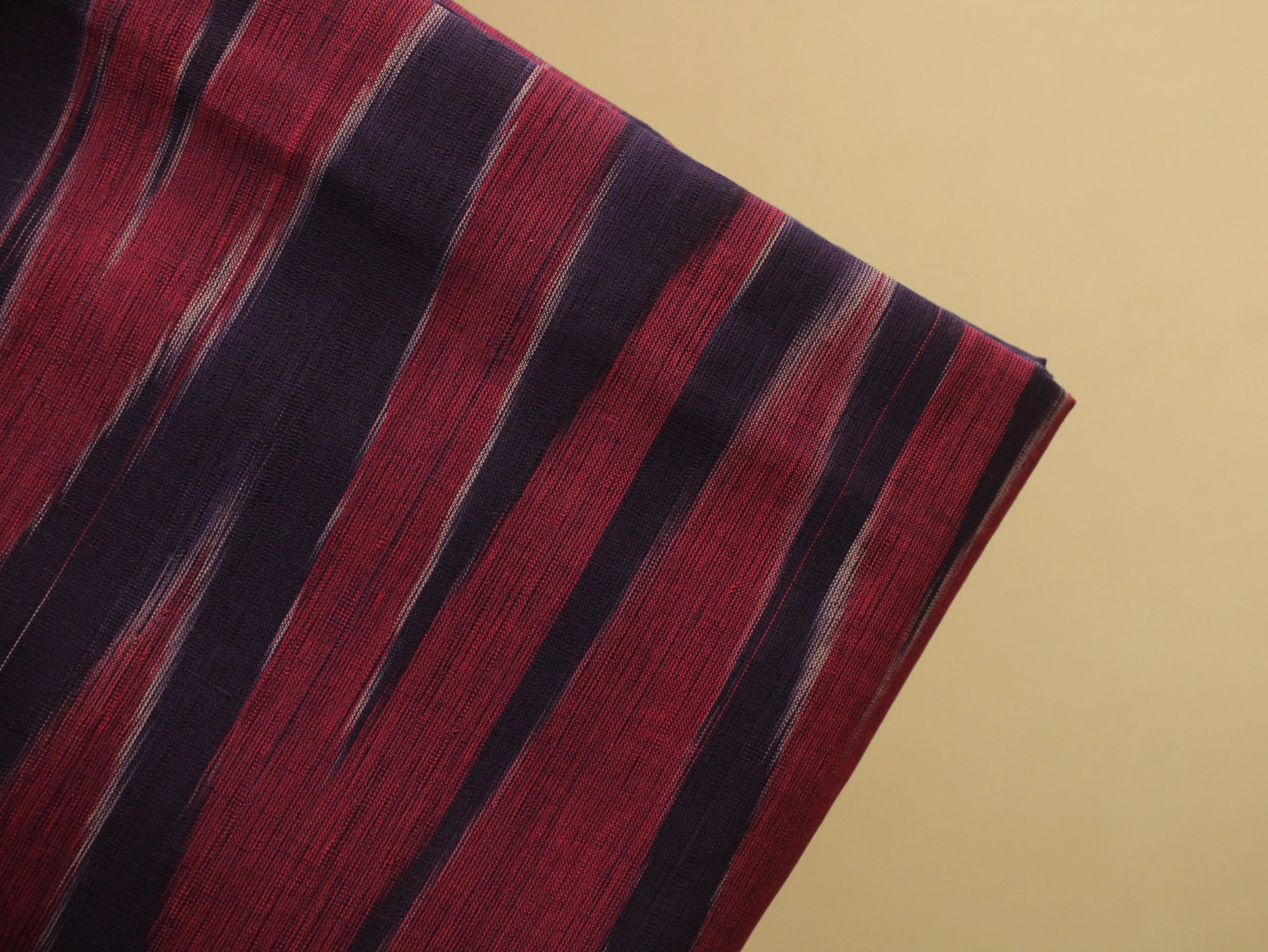 Mfoks : Handloom Pure Cotton Woven Fabric - Magenta - M'Foks