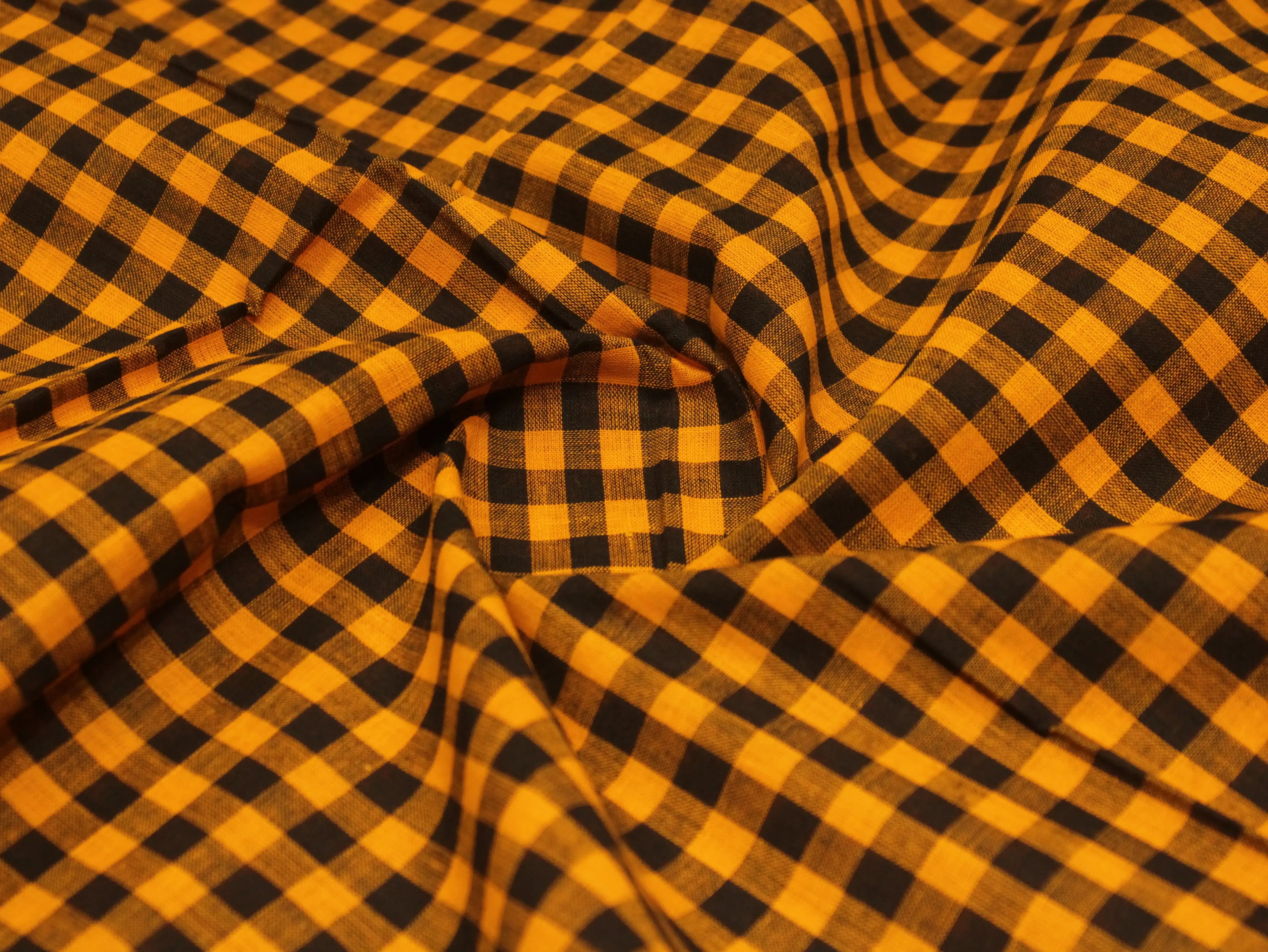Checked Handloom Pure Cotton Woven Fabric - M'Foks
