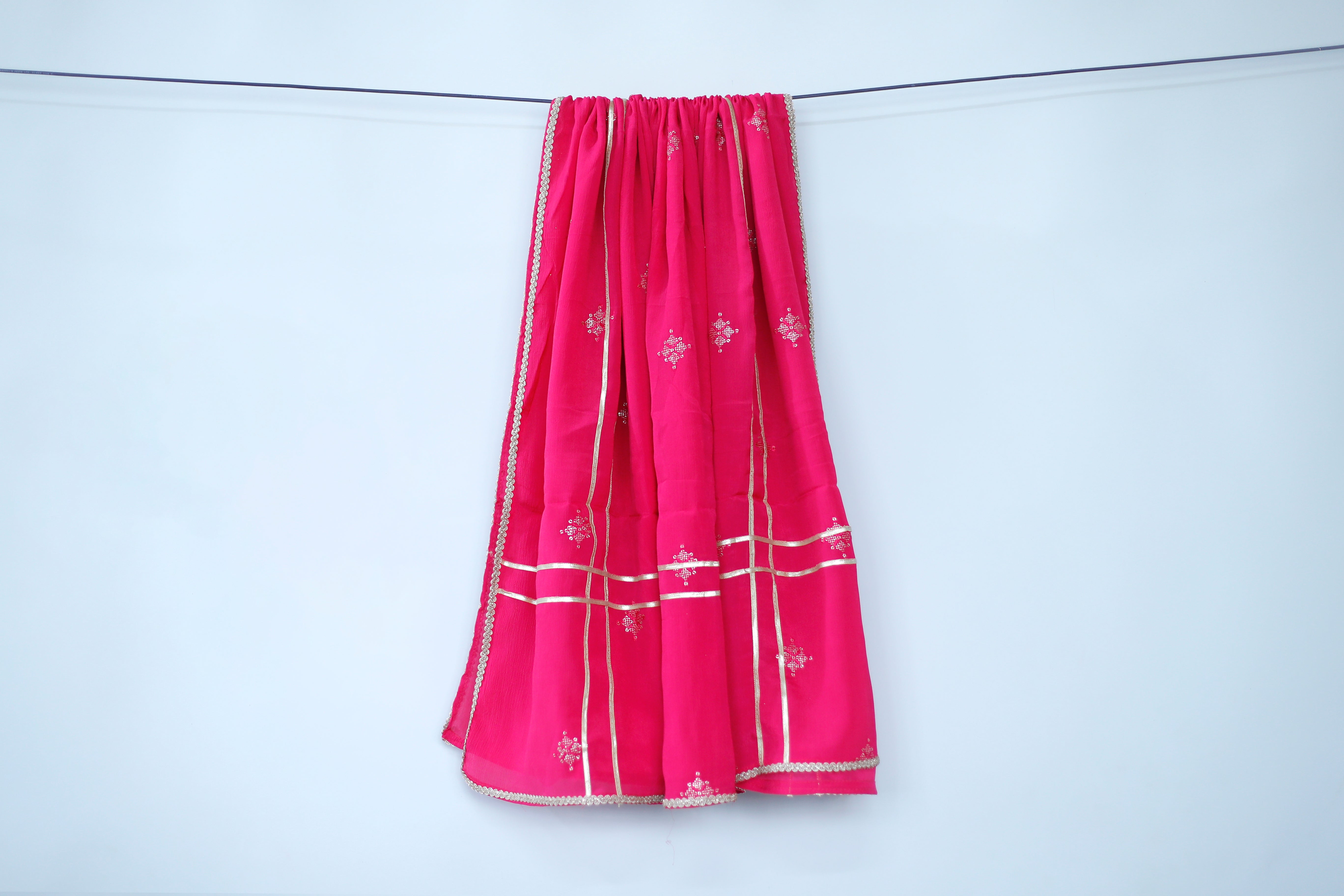 Chinon Minimal Buti Traditional Dupatta - Rani - M'Foks