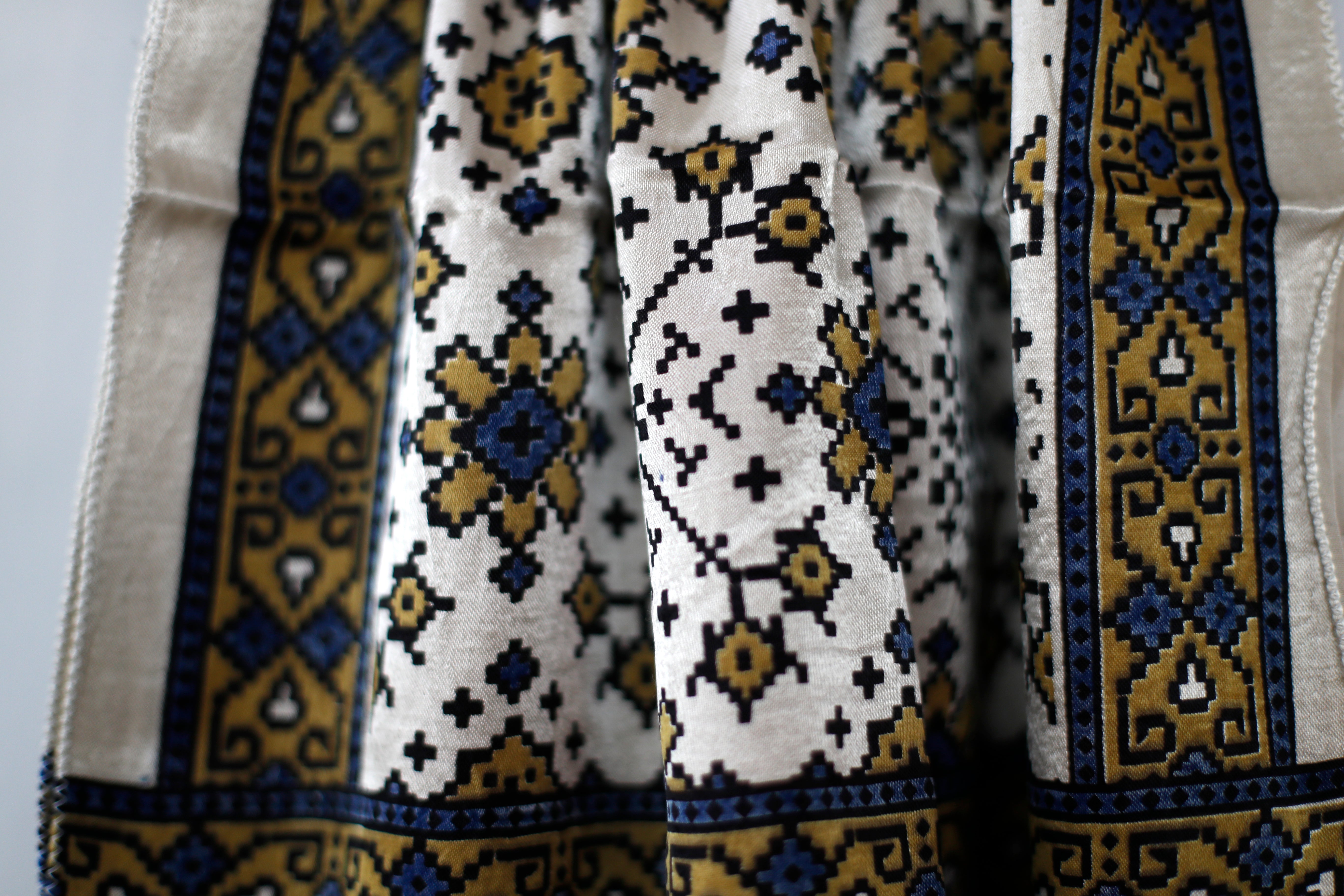 Ajrakh Gaji Silk Stole - M'Foks