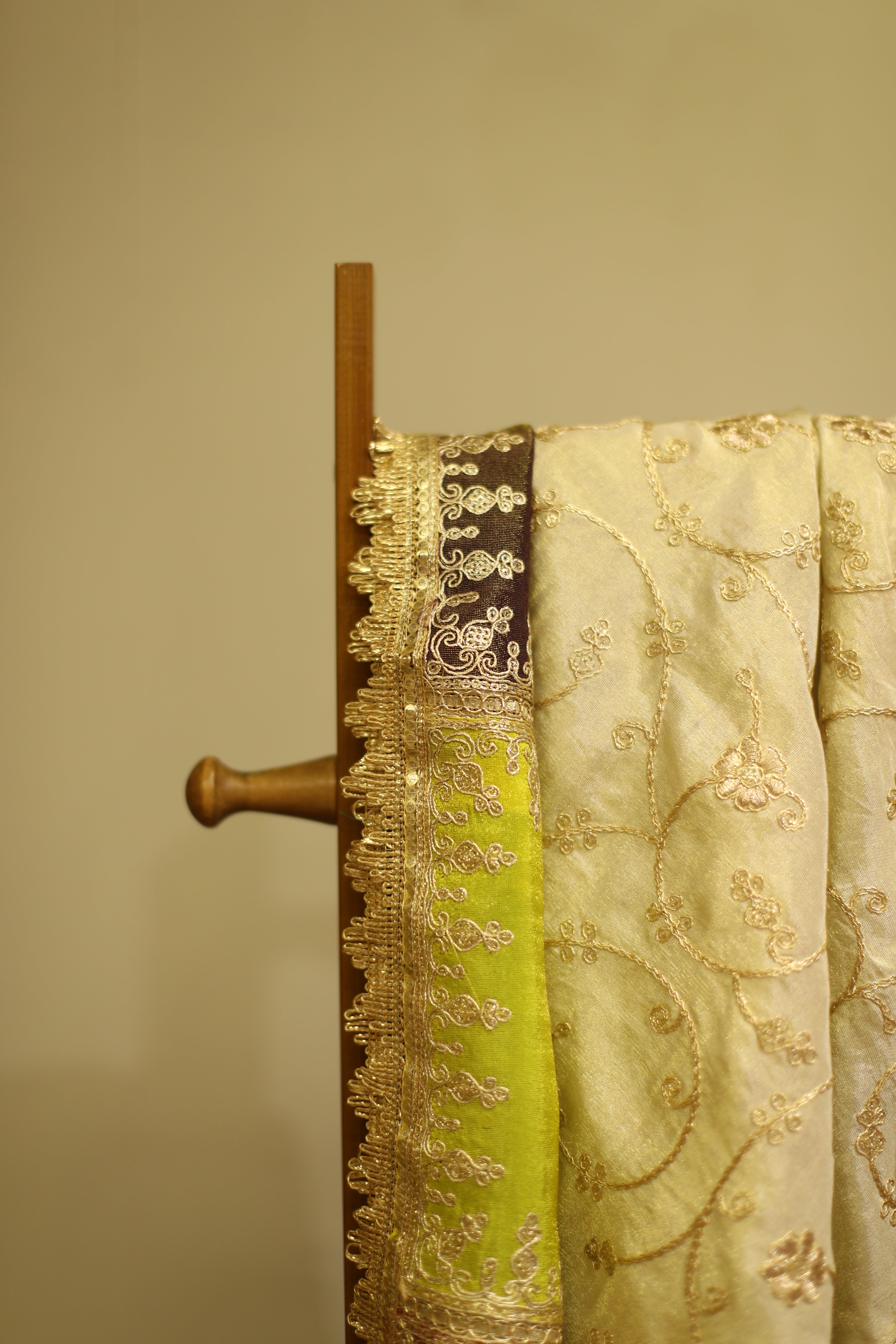 Tissue Zari Woven Work Dupatta