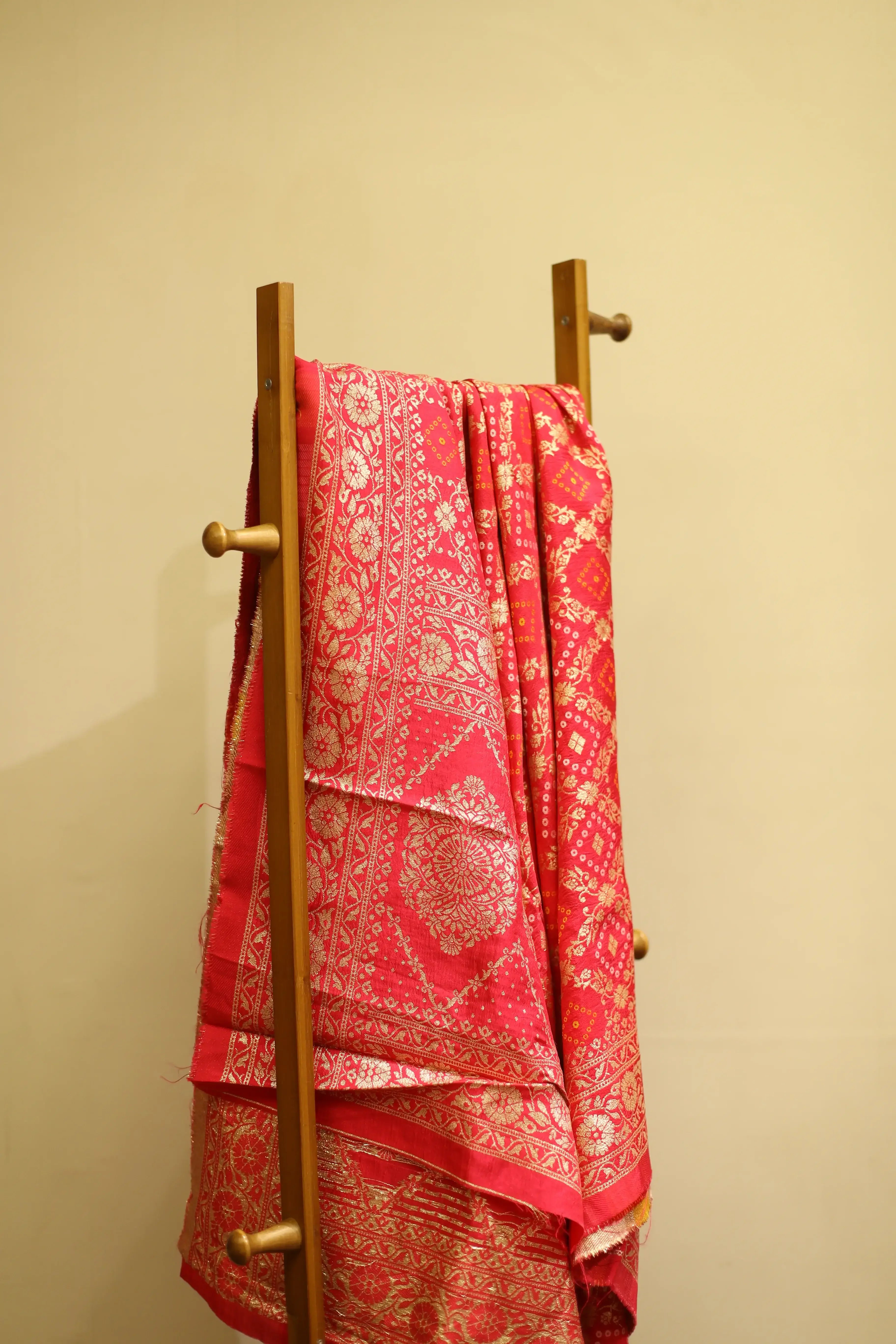 Dola Silk Zari Woven Dupatta/Stole - Rani - M'Foks